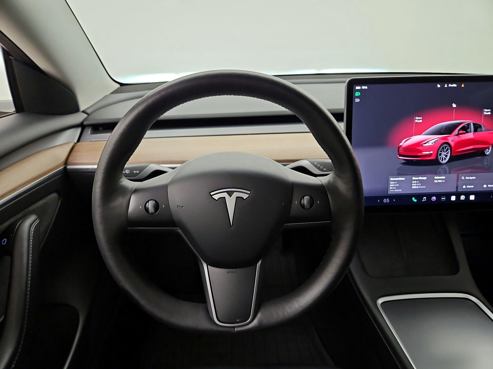 Thumbnail: 2022 Tesla Model 3 - 10