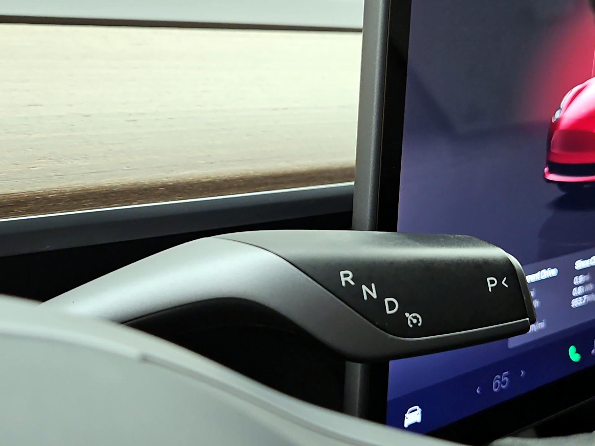 Thumbnail: 2022 Tesla Model 3 - 17