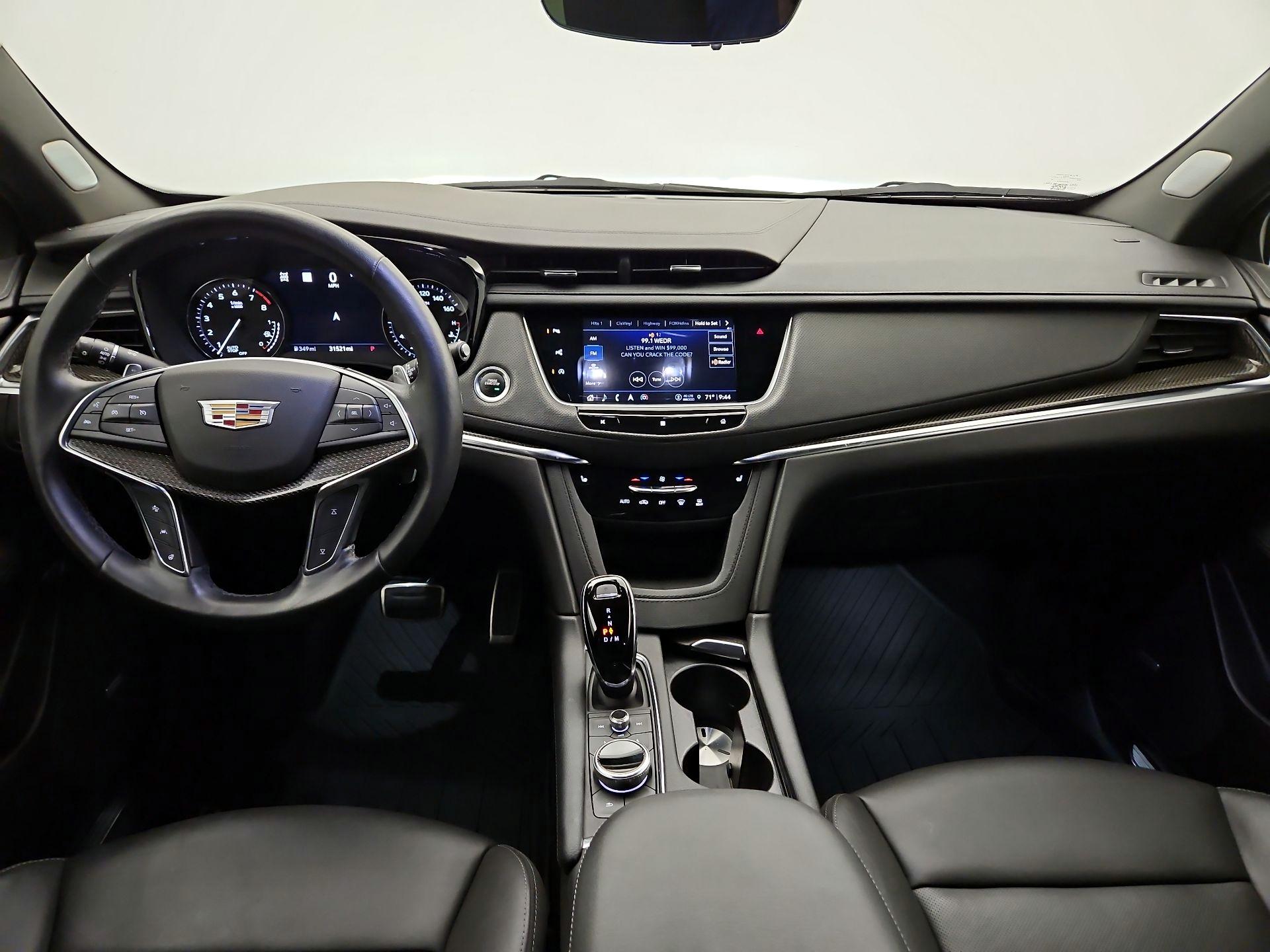 Thumbnail: 2021 Cadillac XT5 - 9