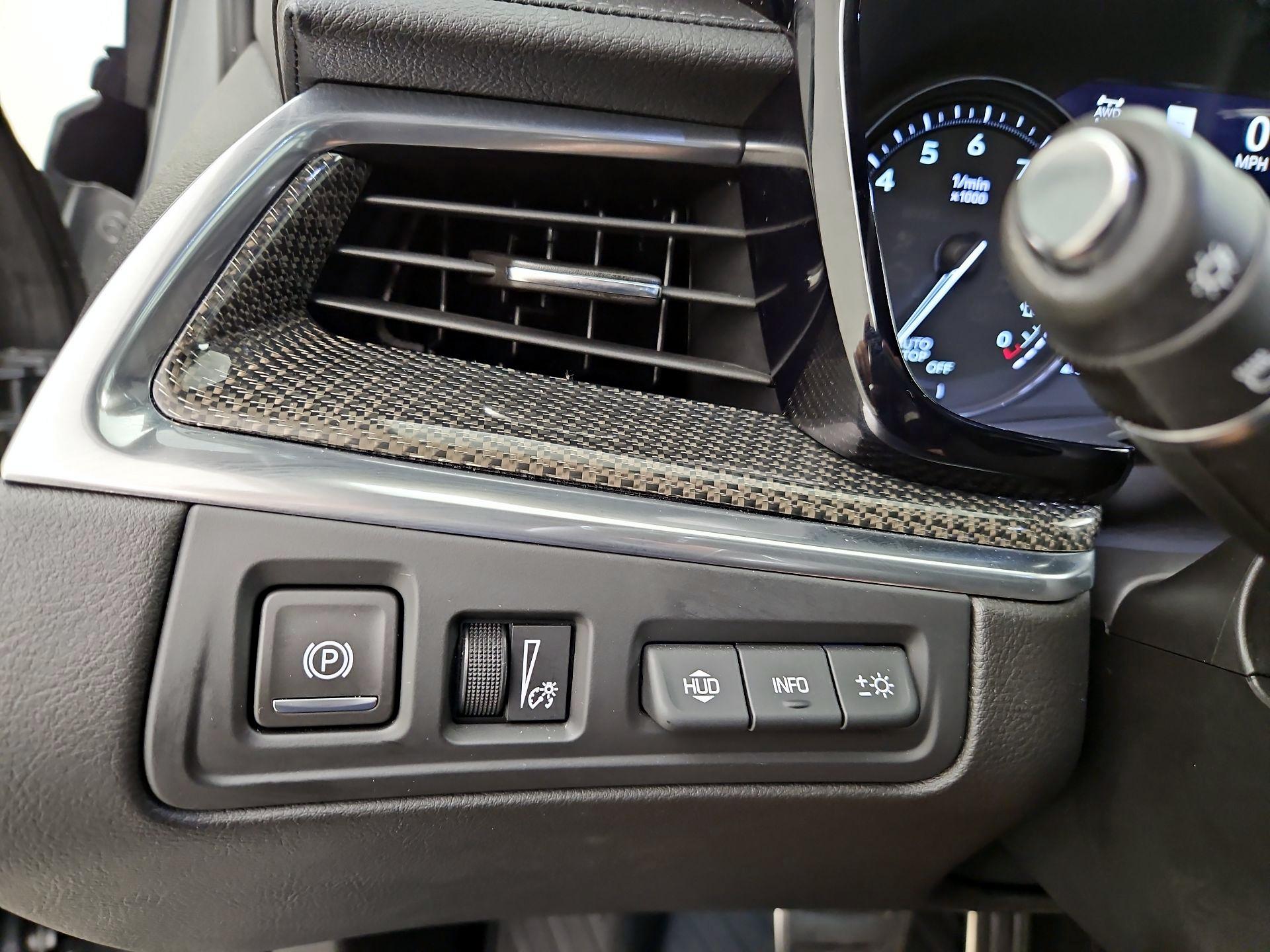 Thumbnail: 2021 Cadillac XT5 - 13