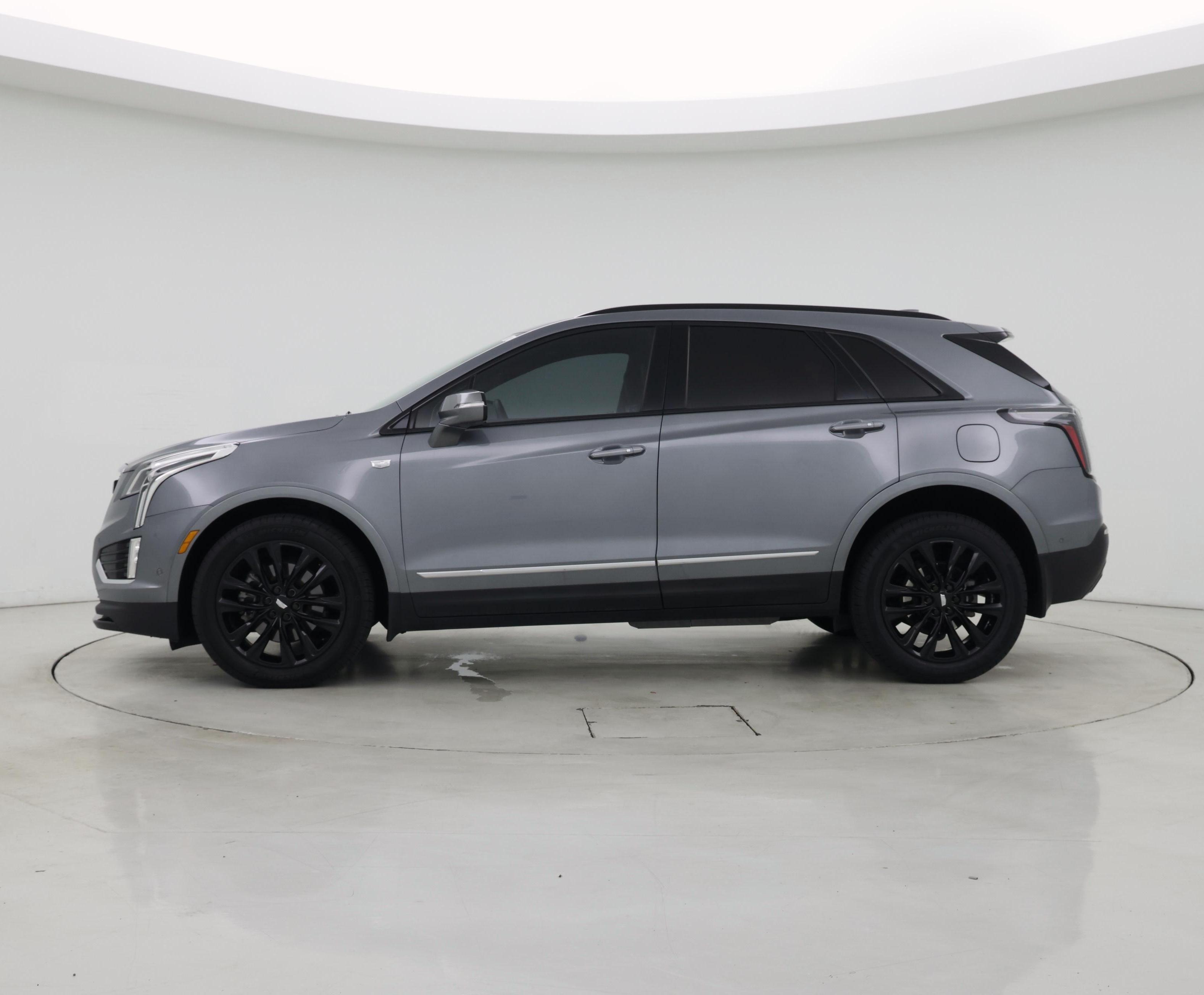 Thumbnail: 2021 Cadillac XT5 - 3