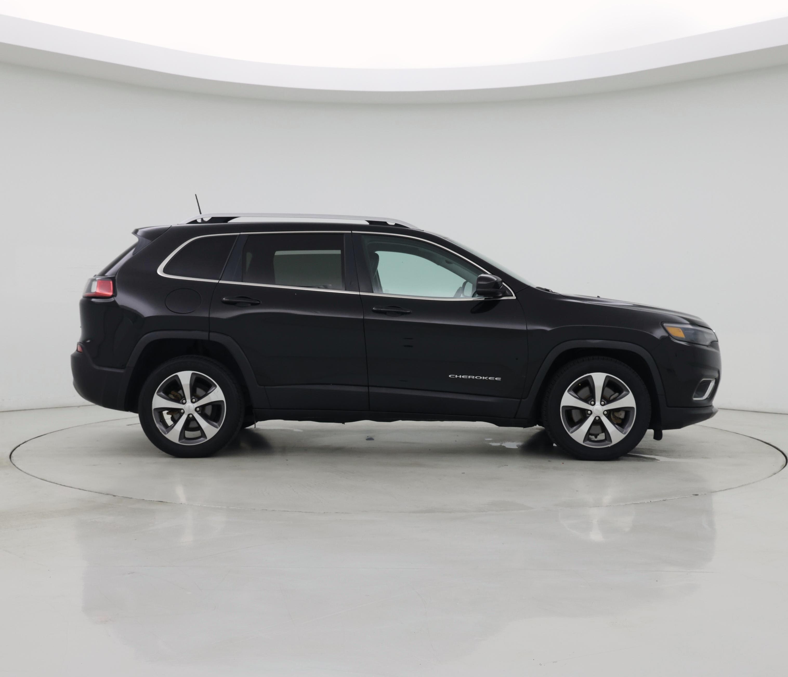 Thumbnail: 2019 Jeep Cherokee - 7