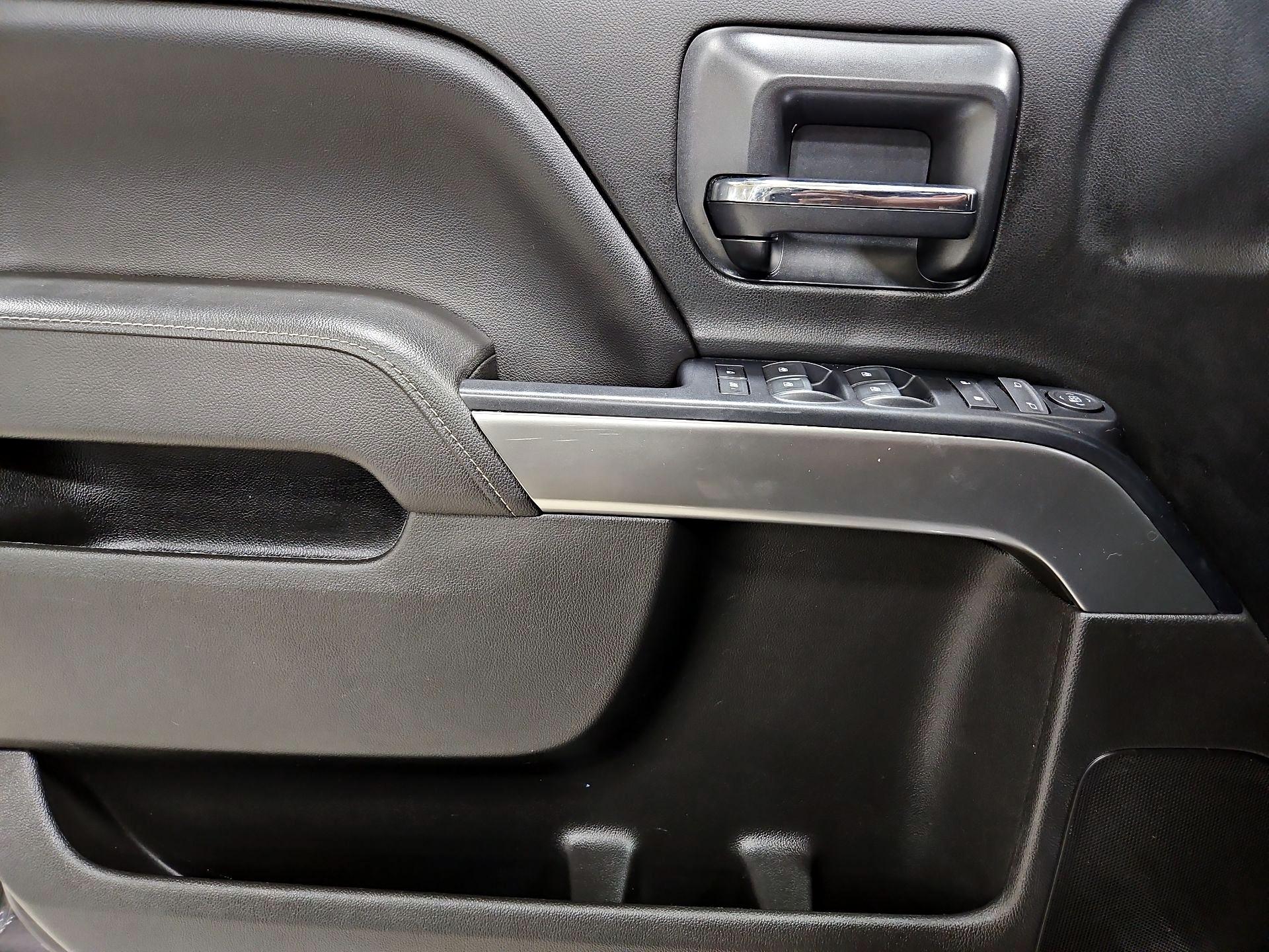 Thumbnail: 2015 Chevrolet Silverado 1500 - 12