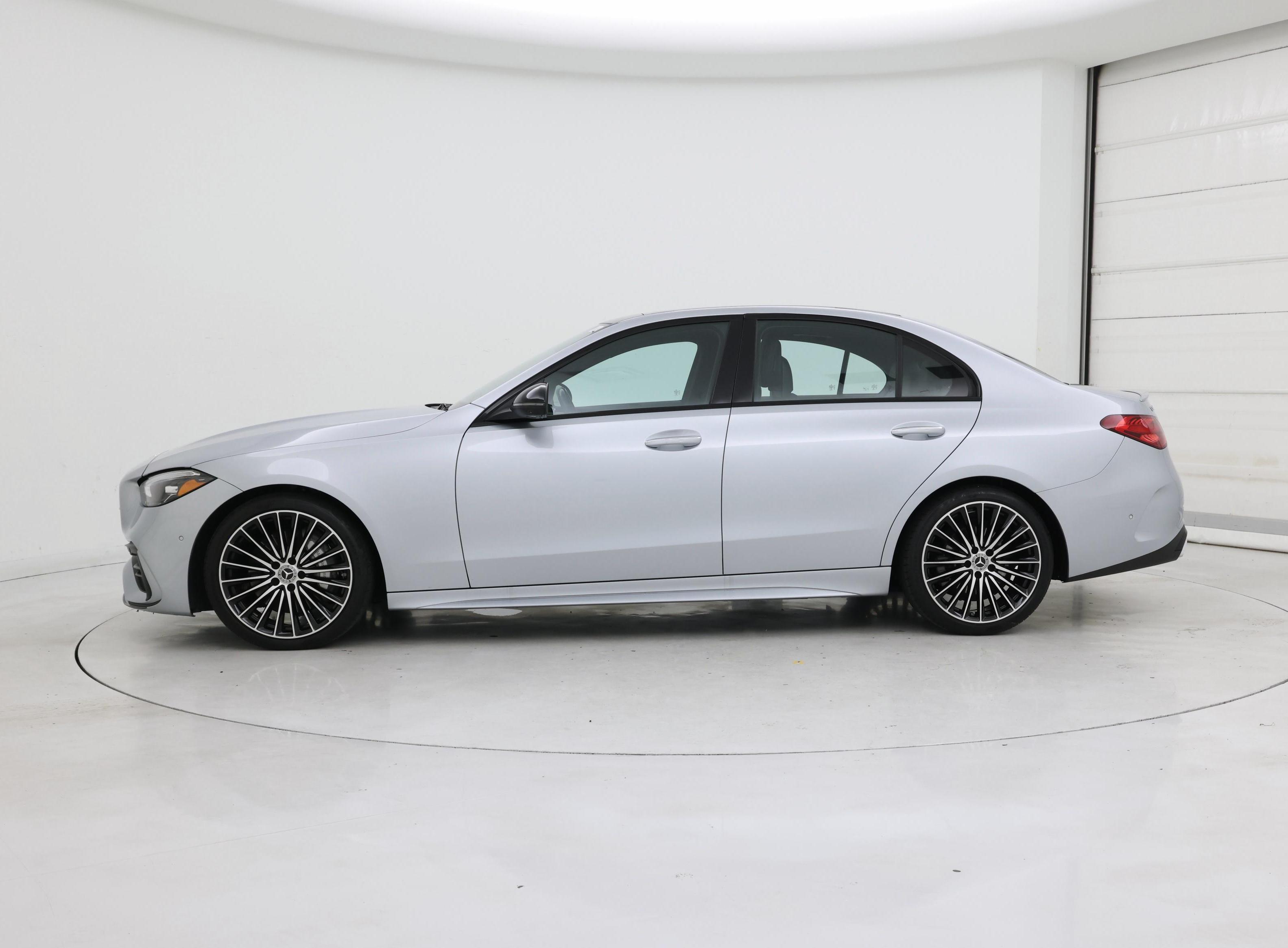 Thumbnail: 2023 Mercedes-Benz C-Class - 3