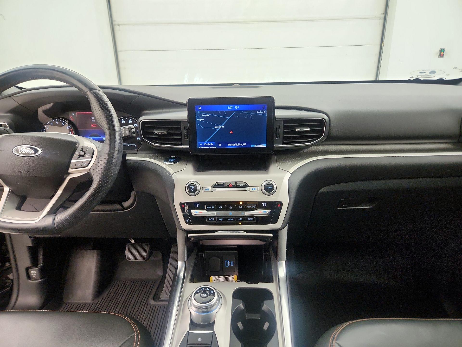 Thumbnail: 2021 Ford Explorer - 9