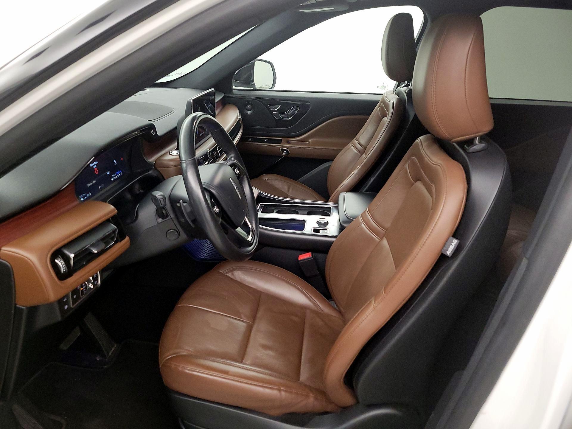 Thumbnail: 2021 Lincoln Aviator - 9