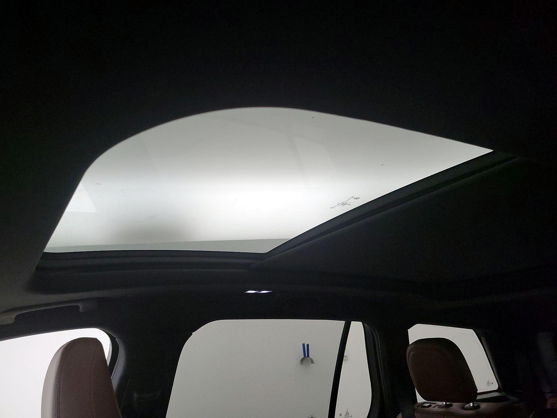 Thumbnail: 2021 Lincoln Aviator - 18