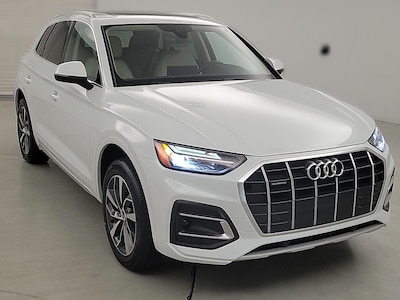White 2021 Audi Q5 Premium