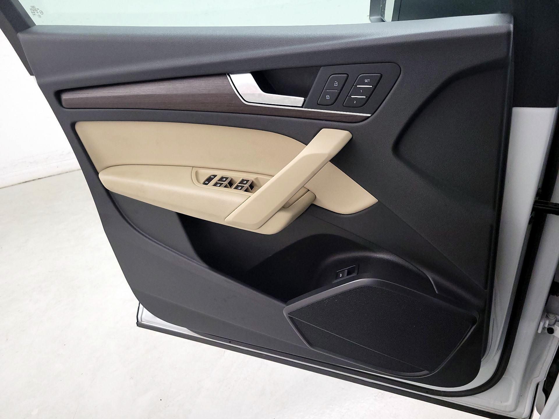 Thumbnail: 2021 Audi Q5 - 10