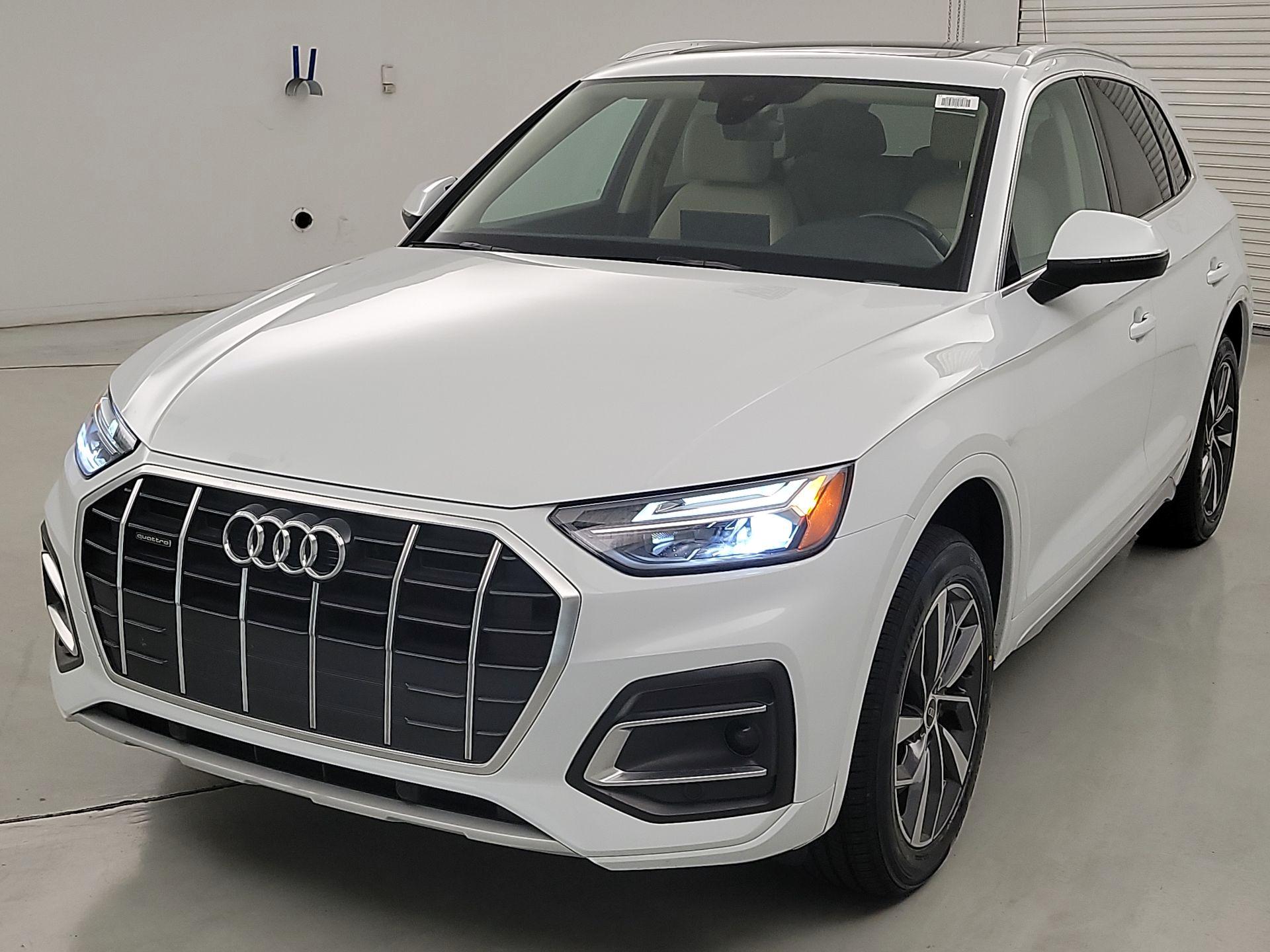Thumbnail: 2021 Audi Q5 - 3