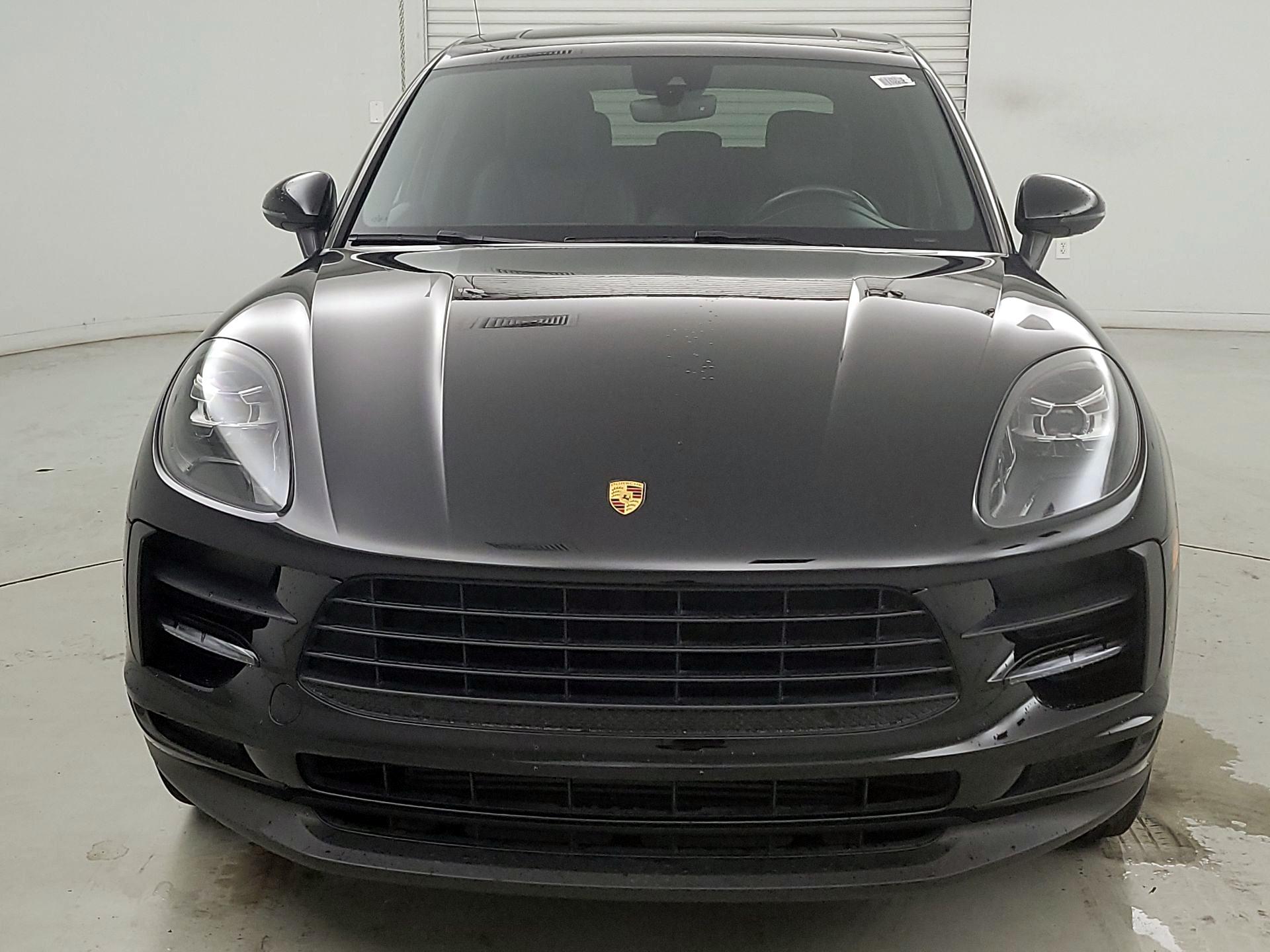 Thumbnail: 2020 Porsche Macan - 2