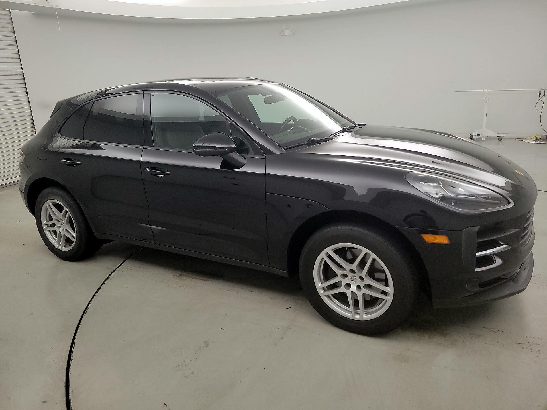 Thumbnail: 2020 Porsche Macan - 4
