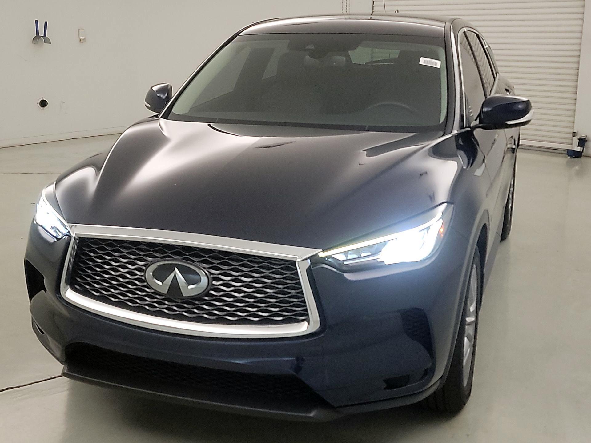 Thumbnail: 2022 INFINITI QX50 - 3