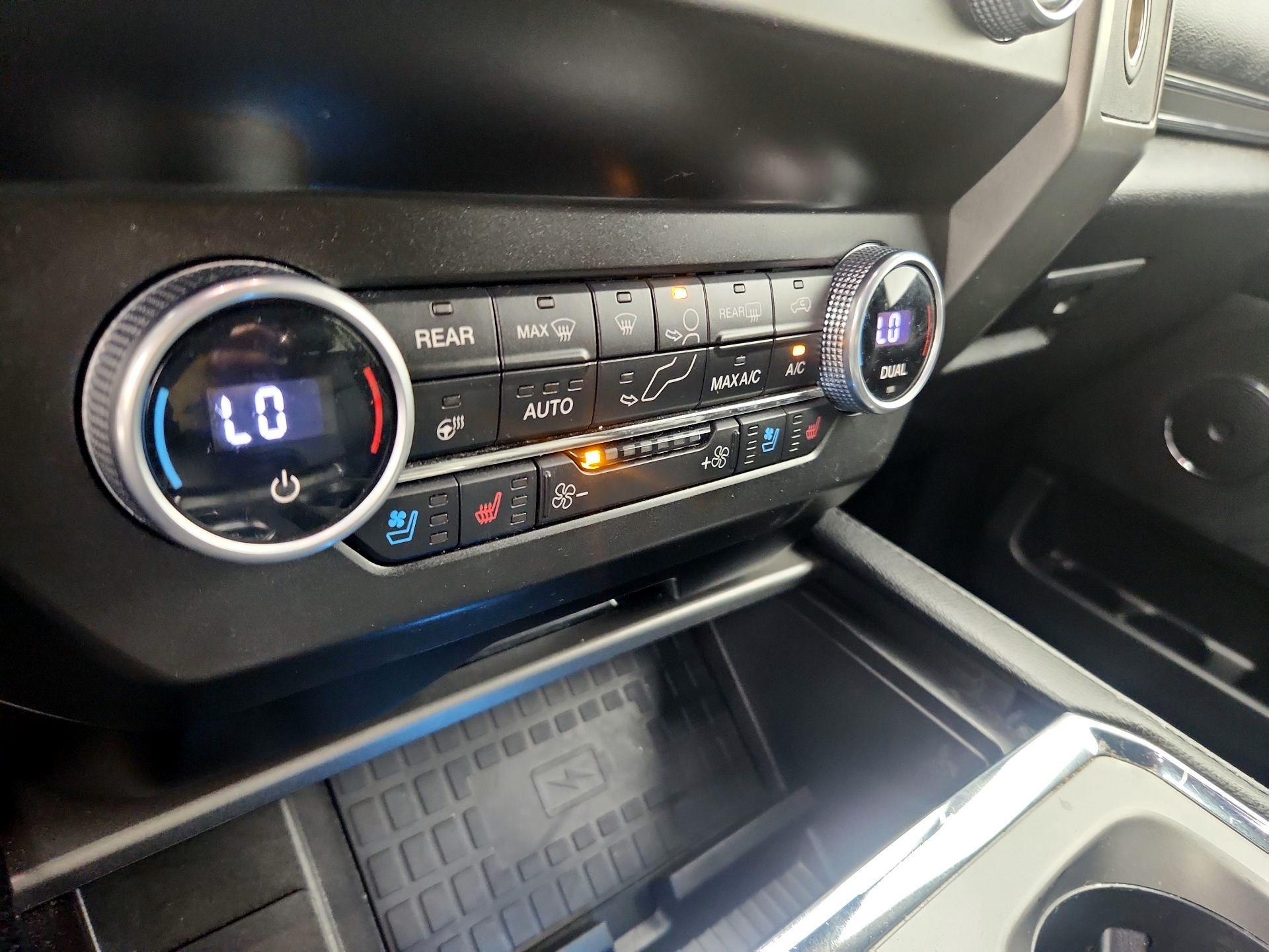 Thumbnail: 2021 Ford Expedition - 17