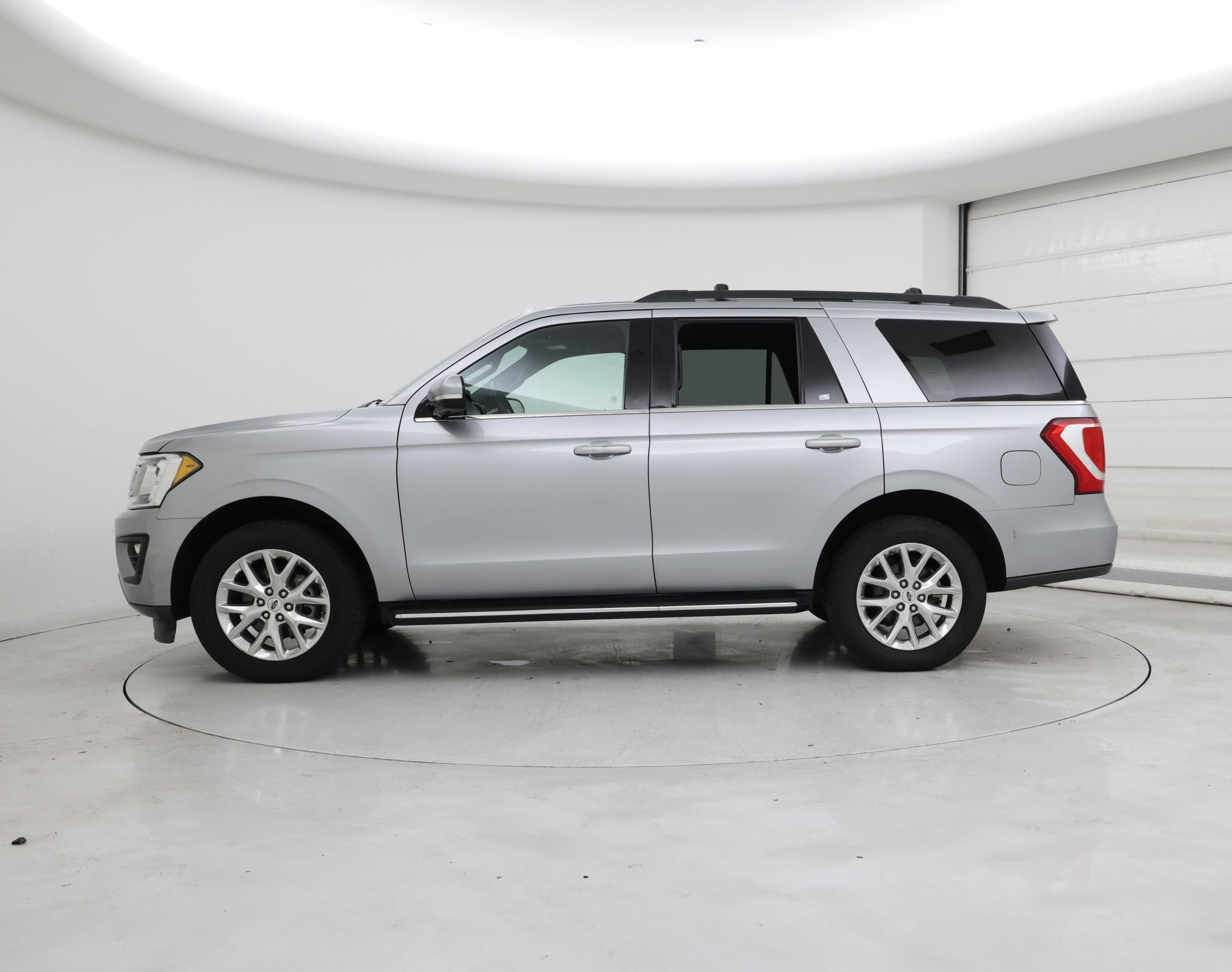 Thumbnail: 2021 Ford Expedition - 3