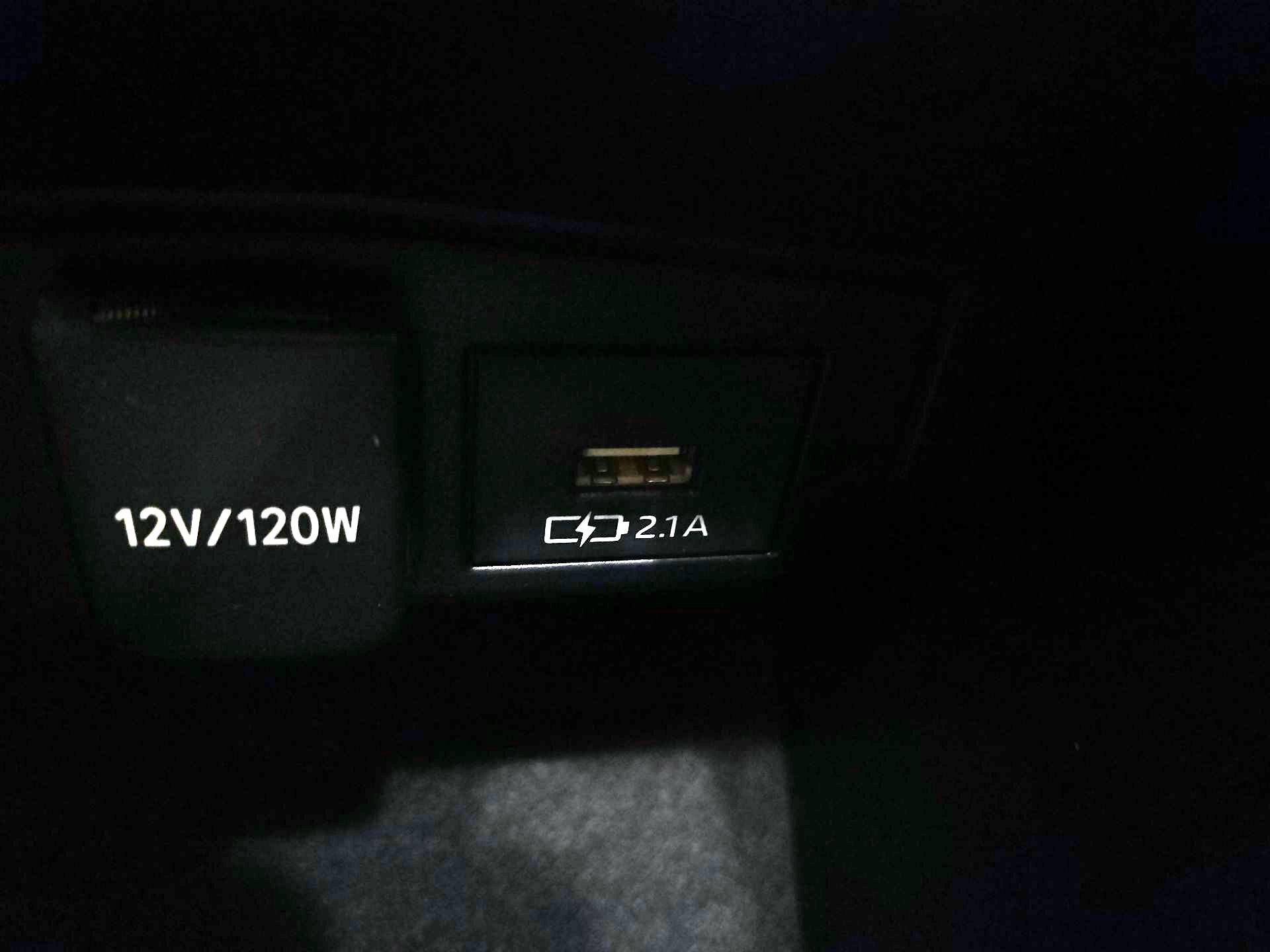 Thumbnail: 2021 Toyota Corolla - 18