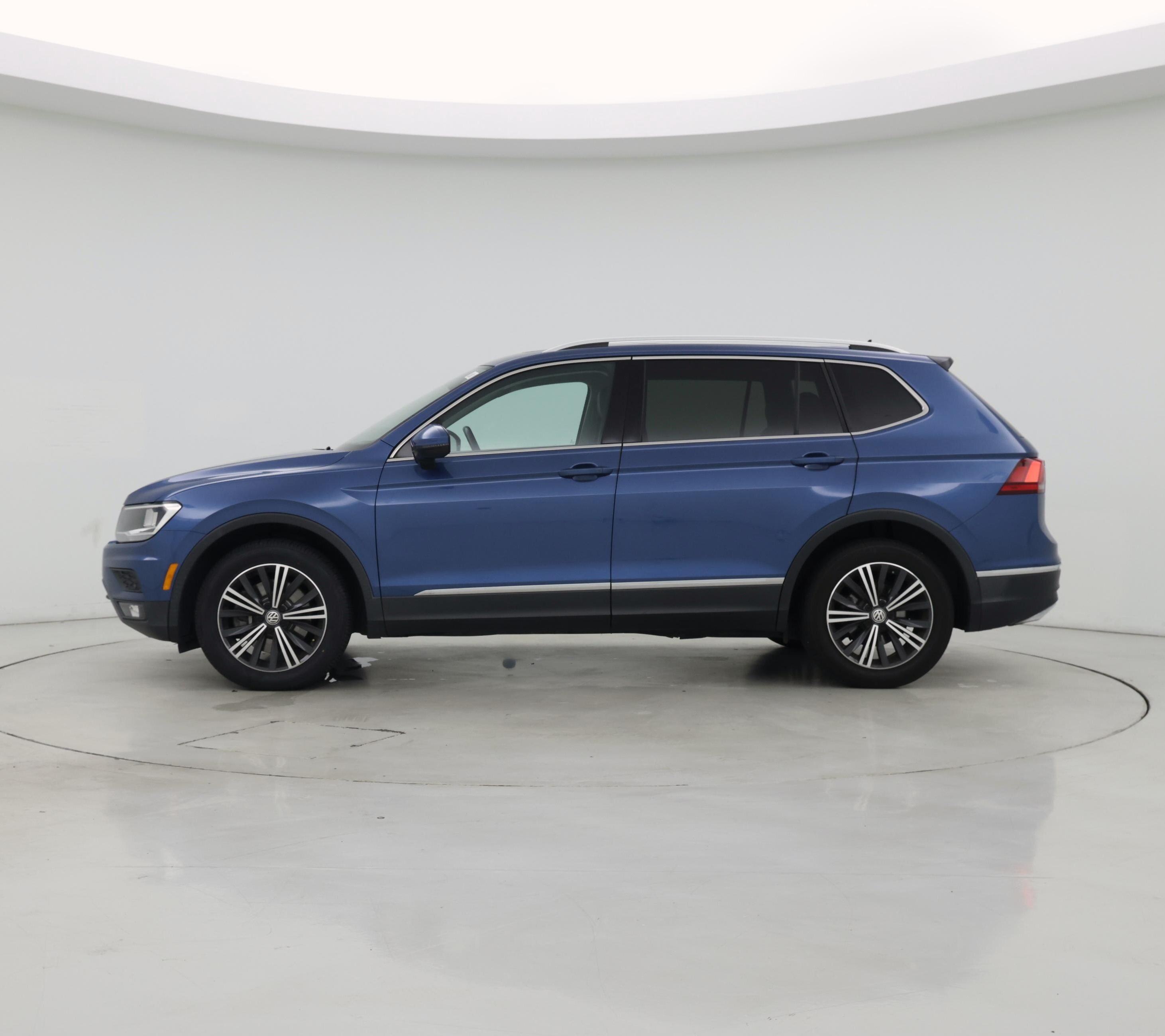 Thumbnail: 2019 Volkswagen Tiguan - 3