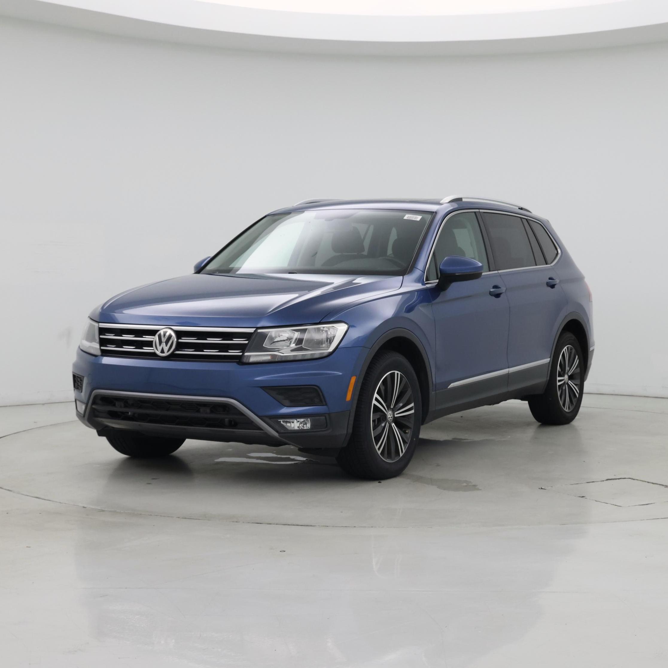 Thumbnail: 2019 Volkswagen Tiguan - 4