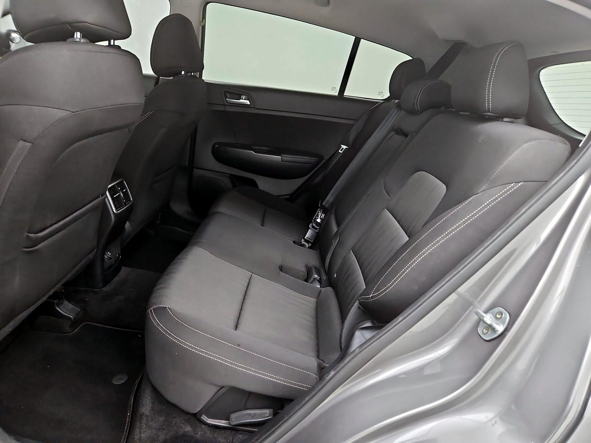 Thumbnail: 2017 Kia Sportage - 19