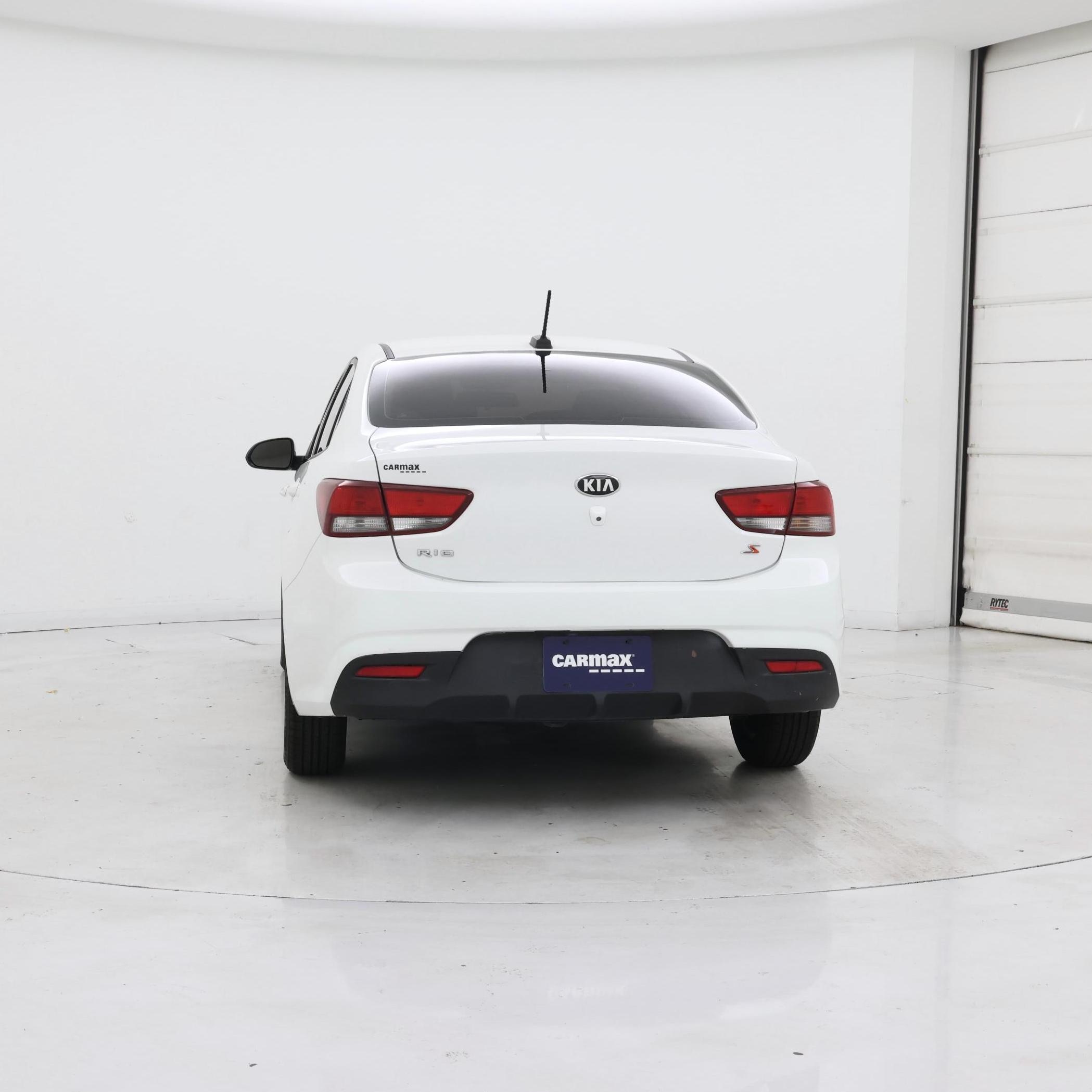 Thumbnail: 2019 Kia Rio - 6