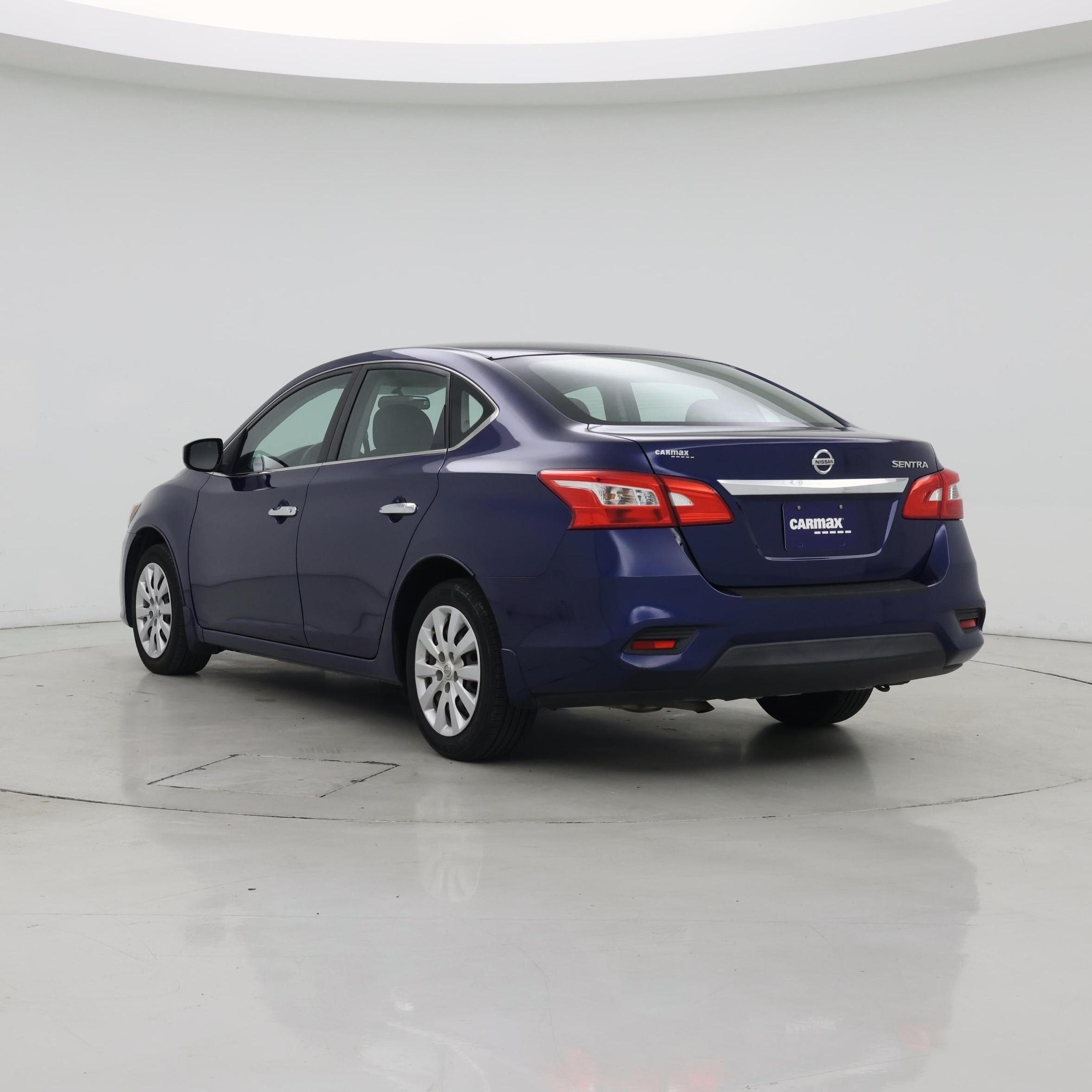 Thumbnail: 2016 Nissan Sentra - 2