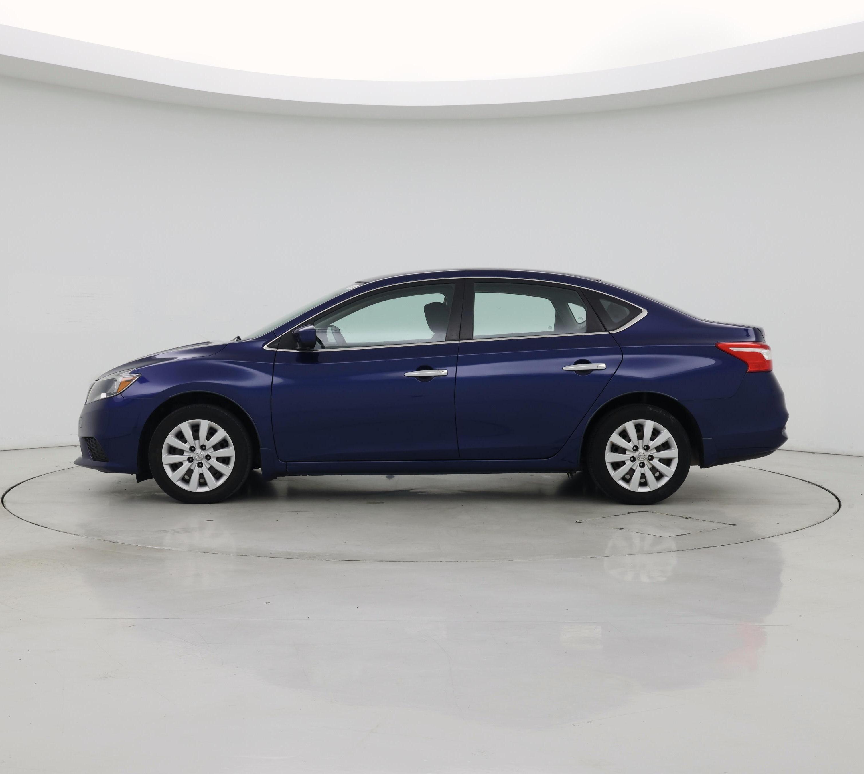 Thumbnail: 2016 Nissan Sentra - 3