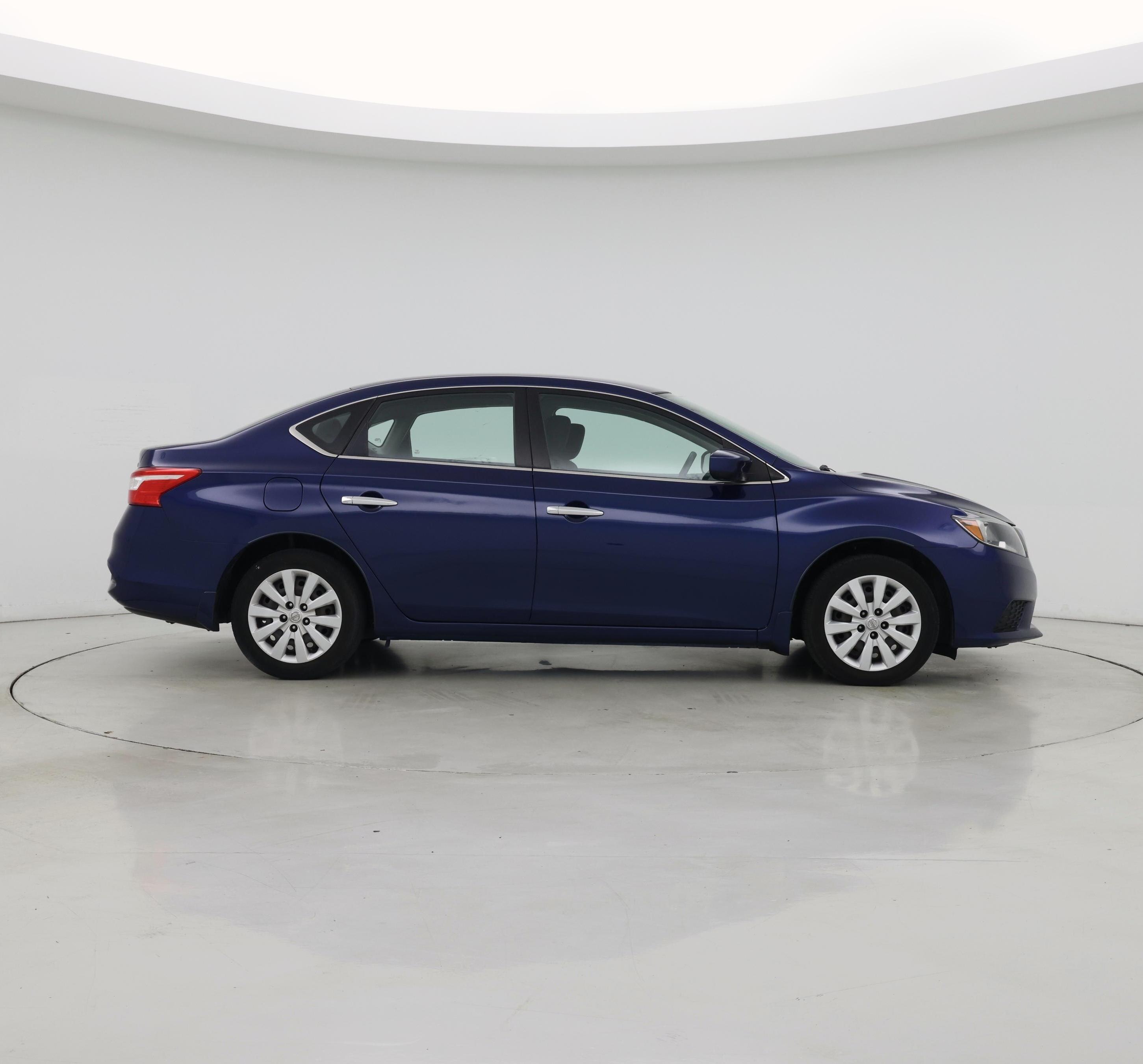 Thumbnail: 2016 Nissan Sentra - 7