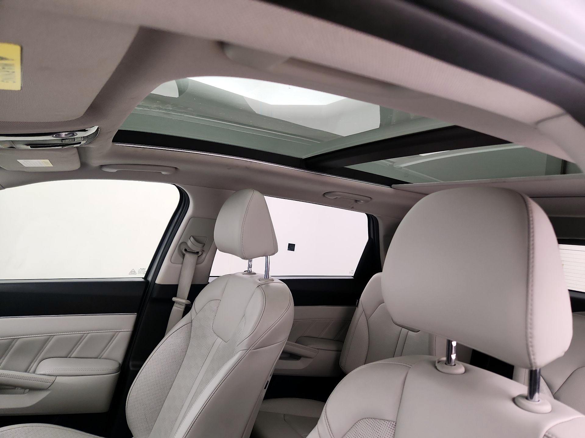 Thumbnail: 2024 Kia Sorento - 20