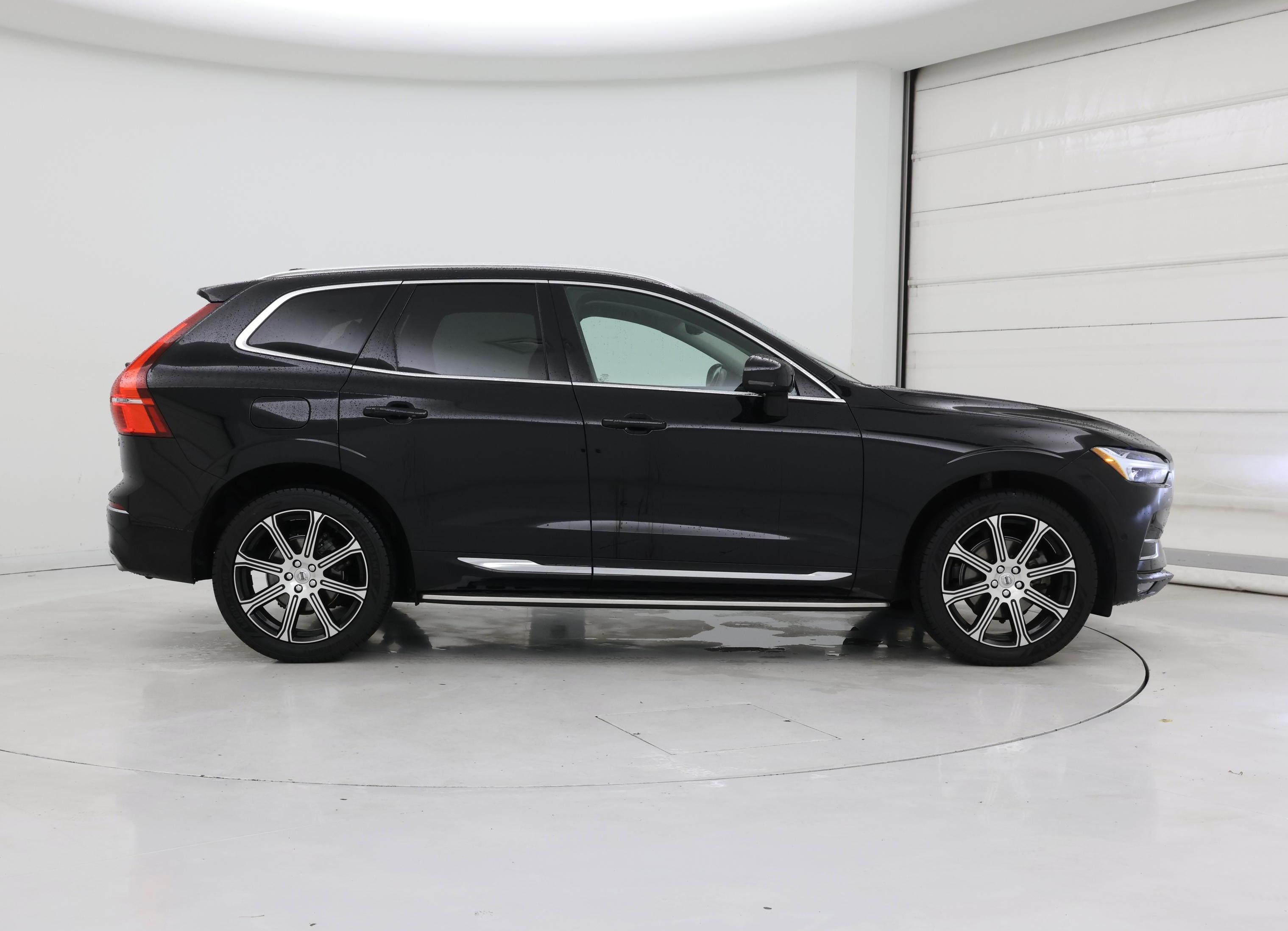 Thumbnail: 2021 Volvo XC60 - 7
