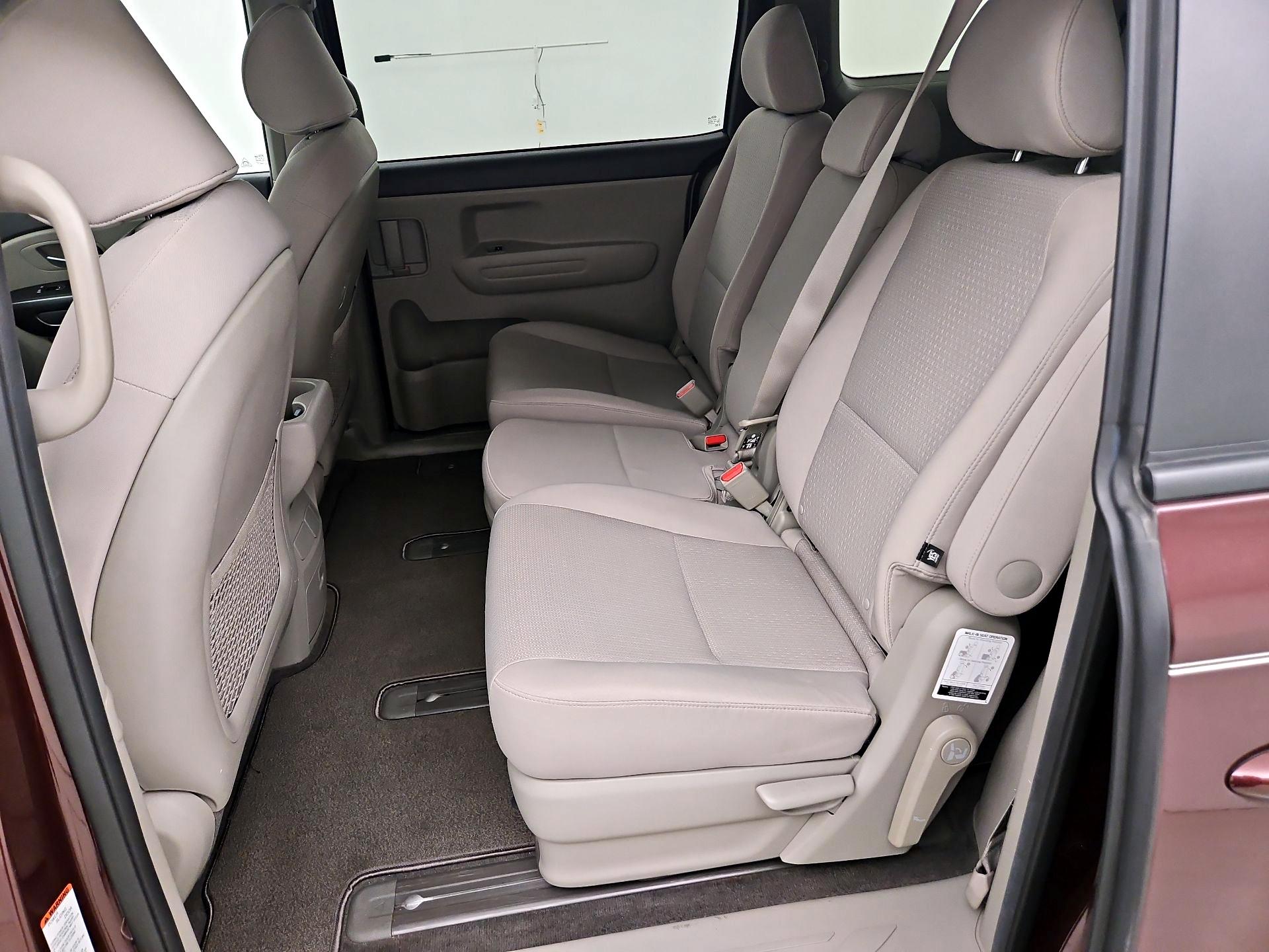 Thumbnail: 2018 Kia Sedona - 17