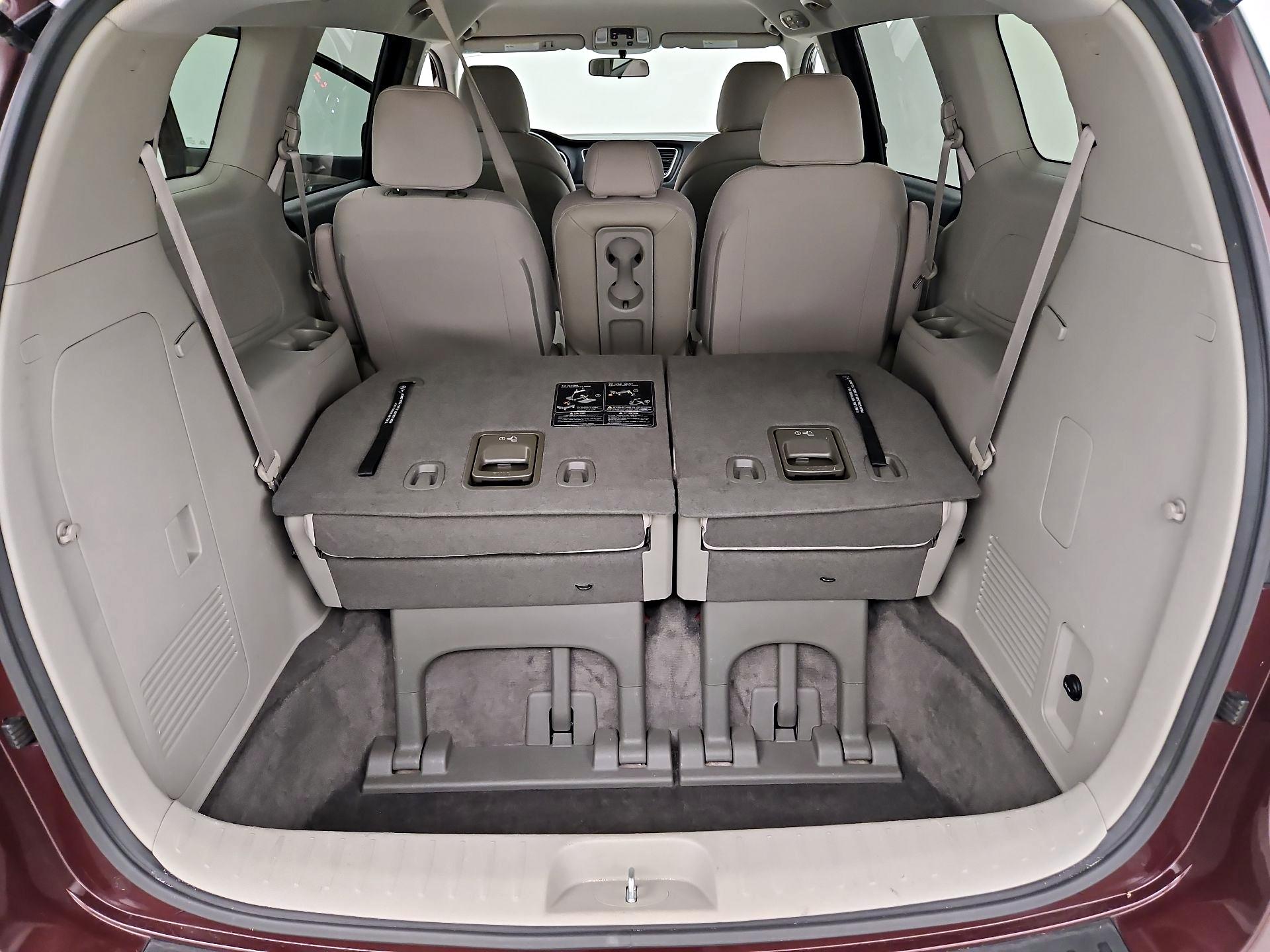 Thumbnail: 2018 Kia Sedona - 20