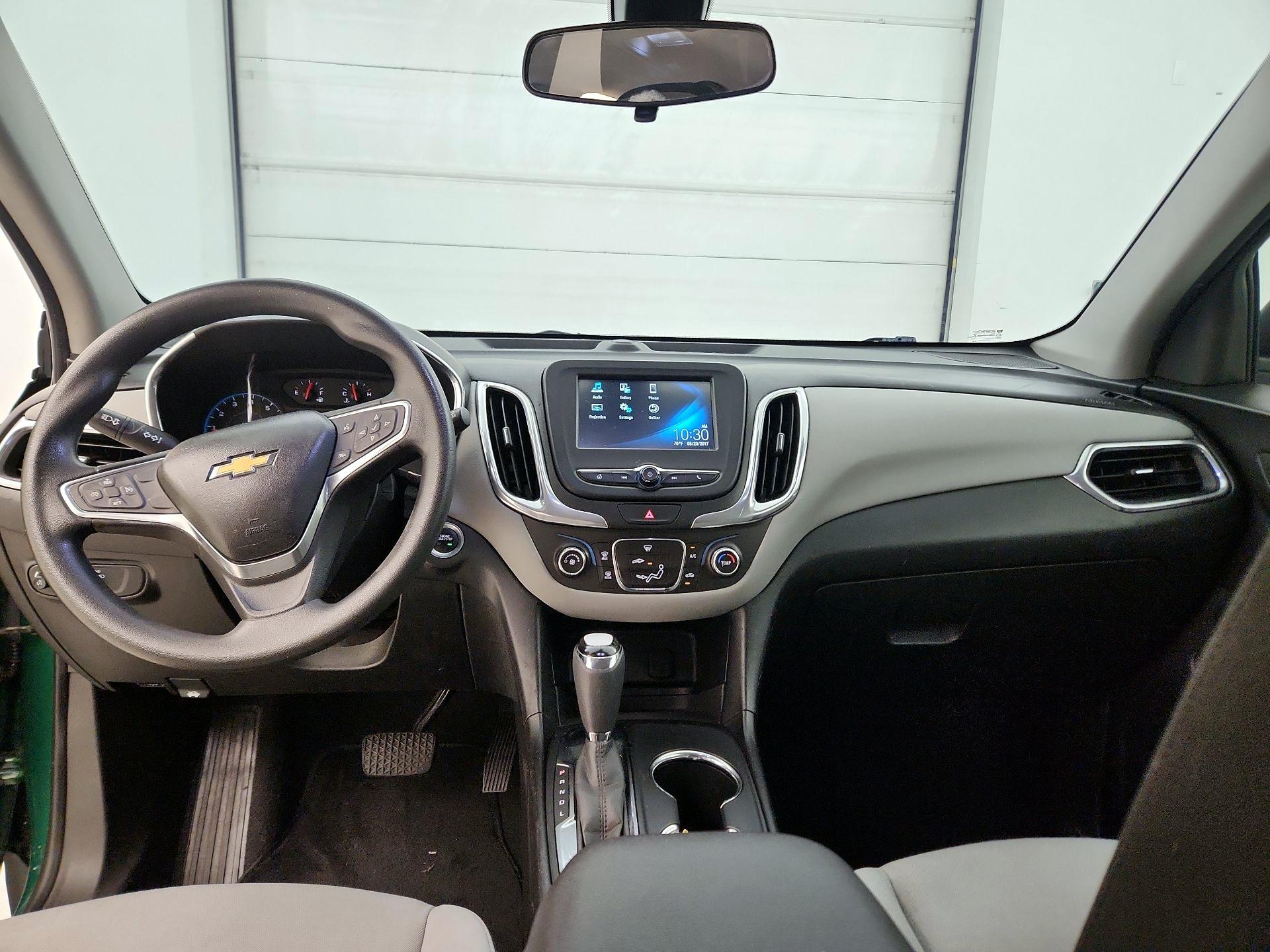 Thumbnail: 2018 Chevrolet Equinox - 9