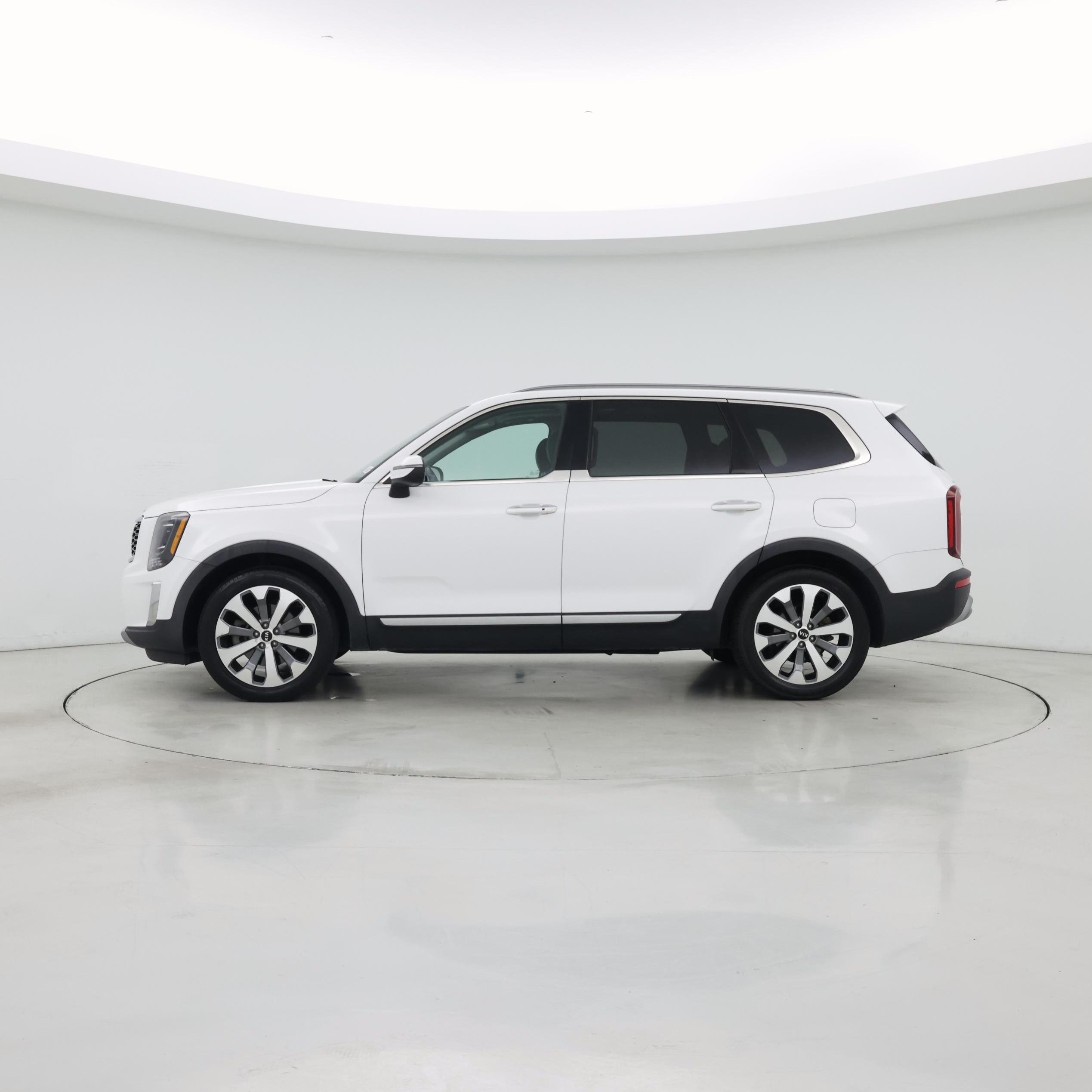 Thumbnail: 2020 Kia Telluride - 3
