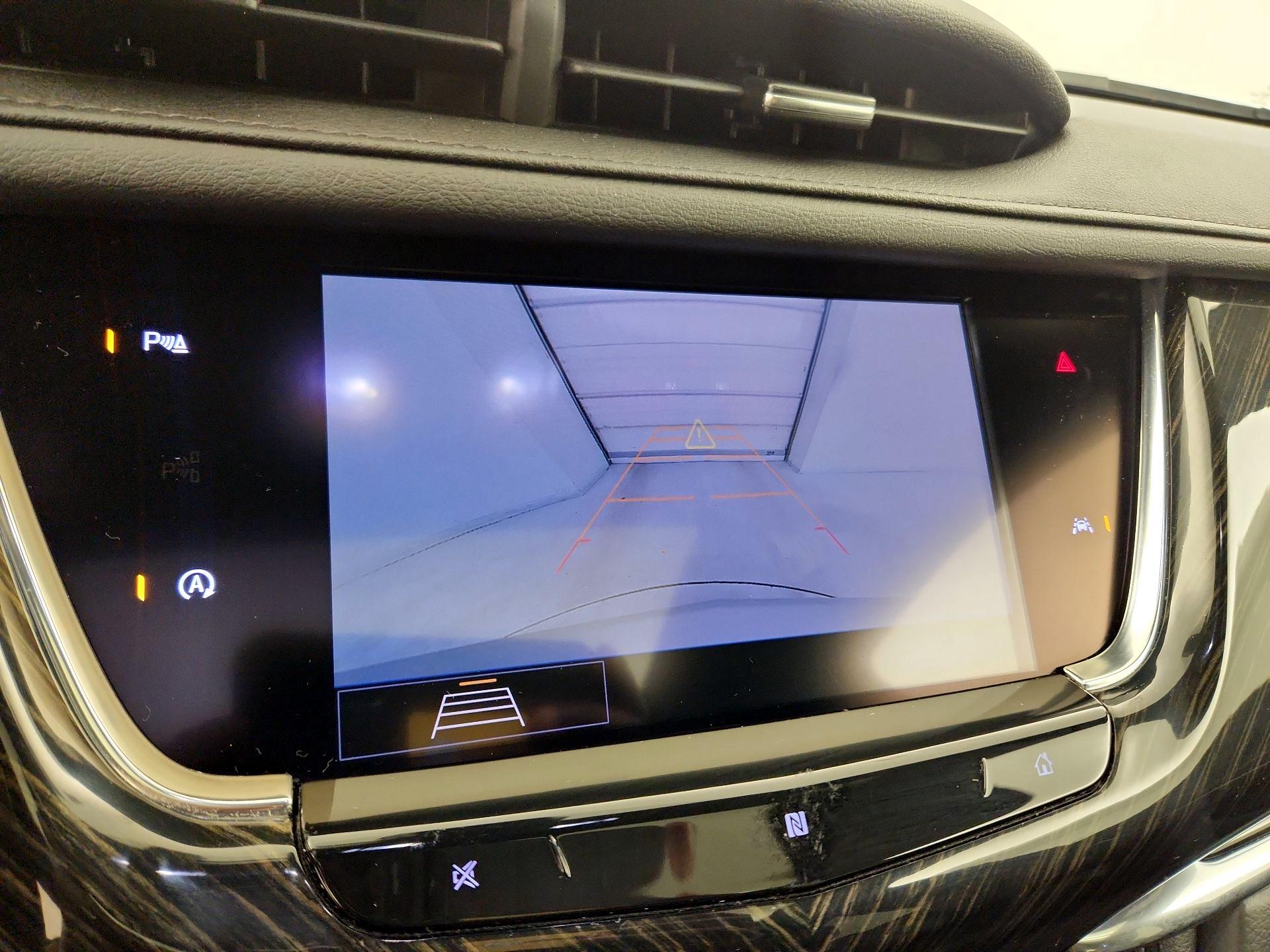 Thumbnail: 2020 Cadillac XT6 - 15