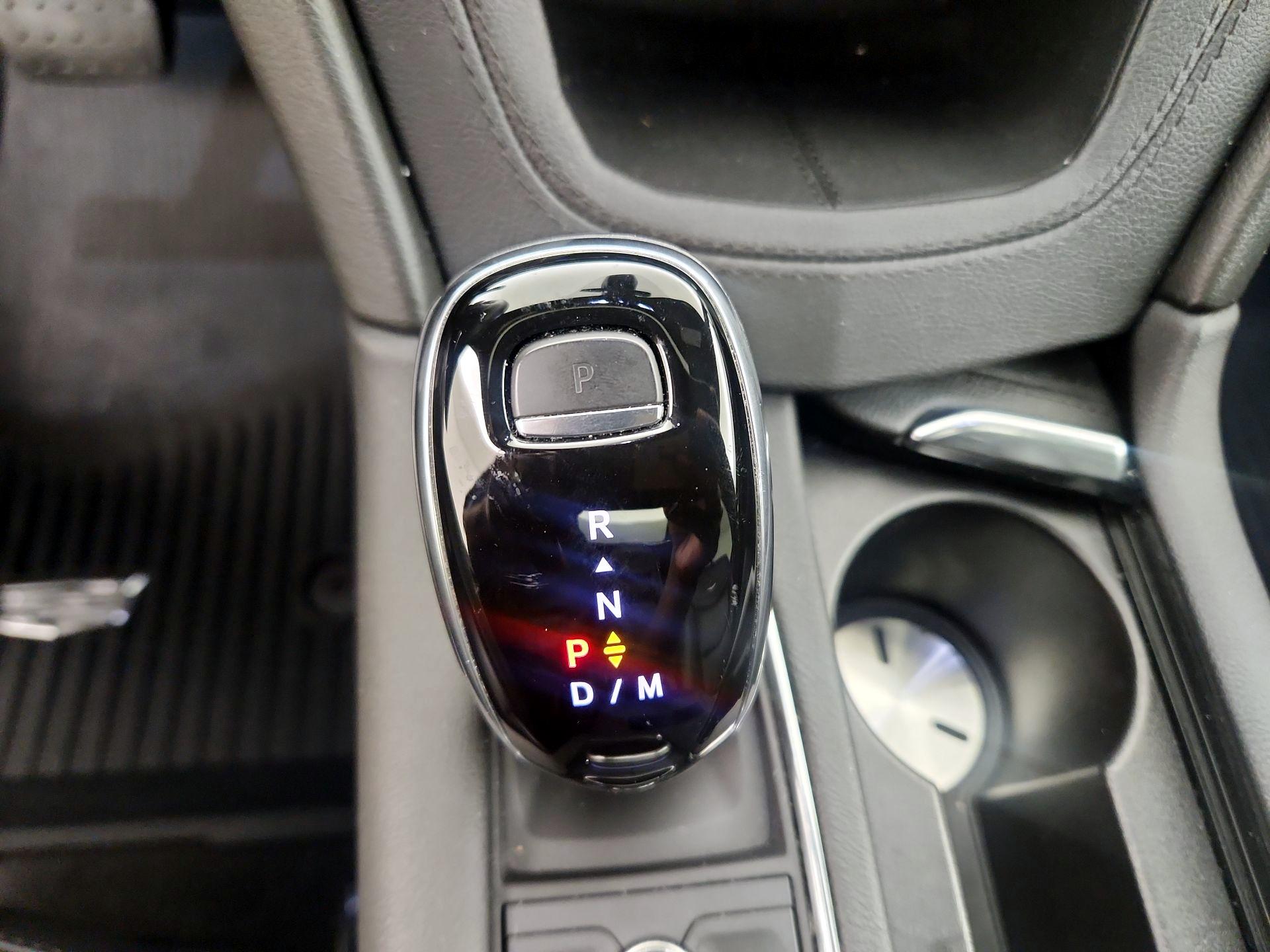 Thumbnail: 2020 Cadillac XT6 - 18