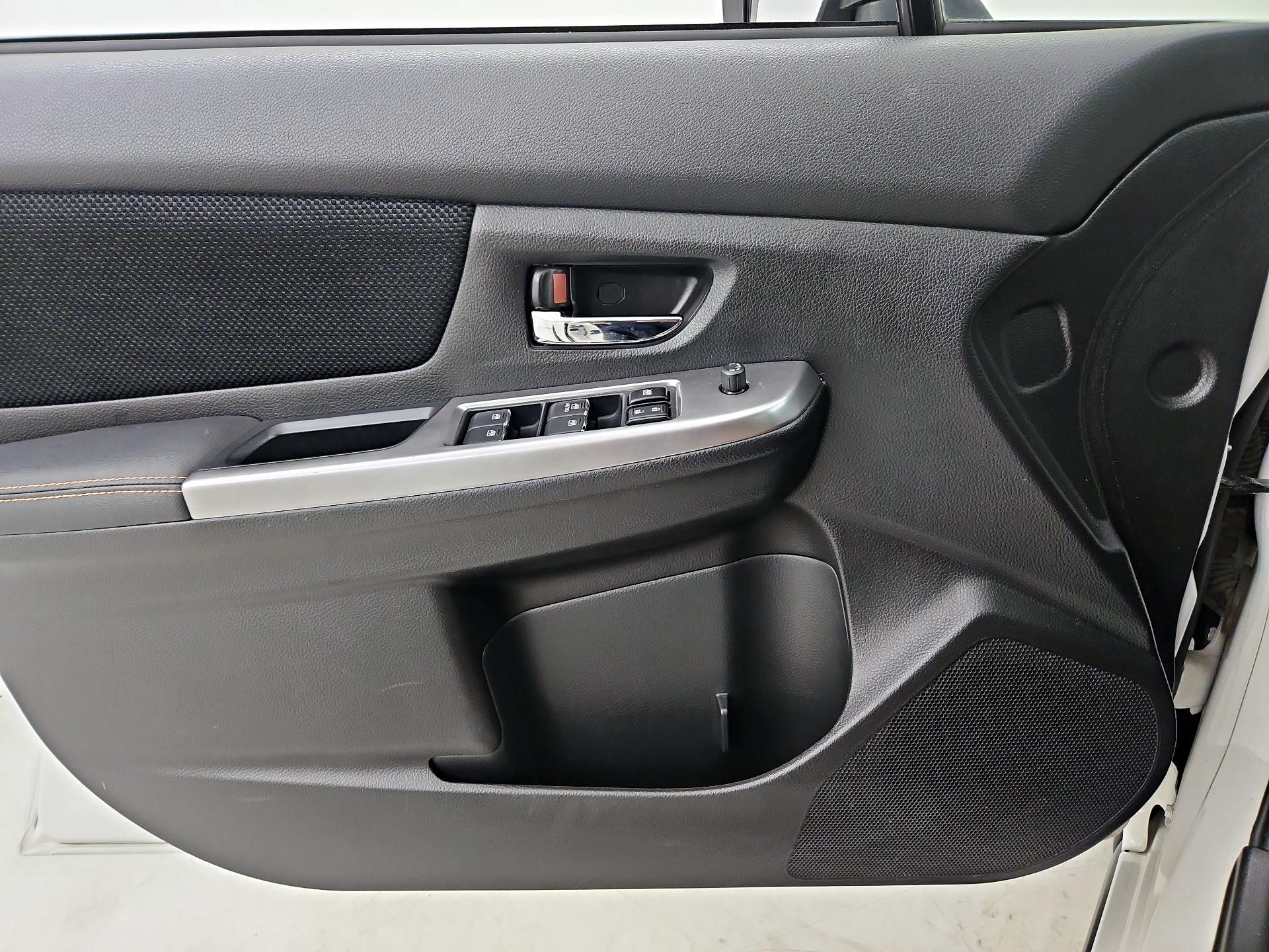 Thumbnail: 2017 Subaru Crosstrek - 12