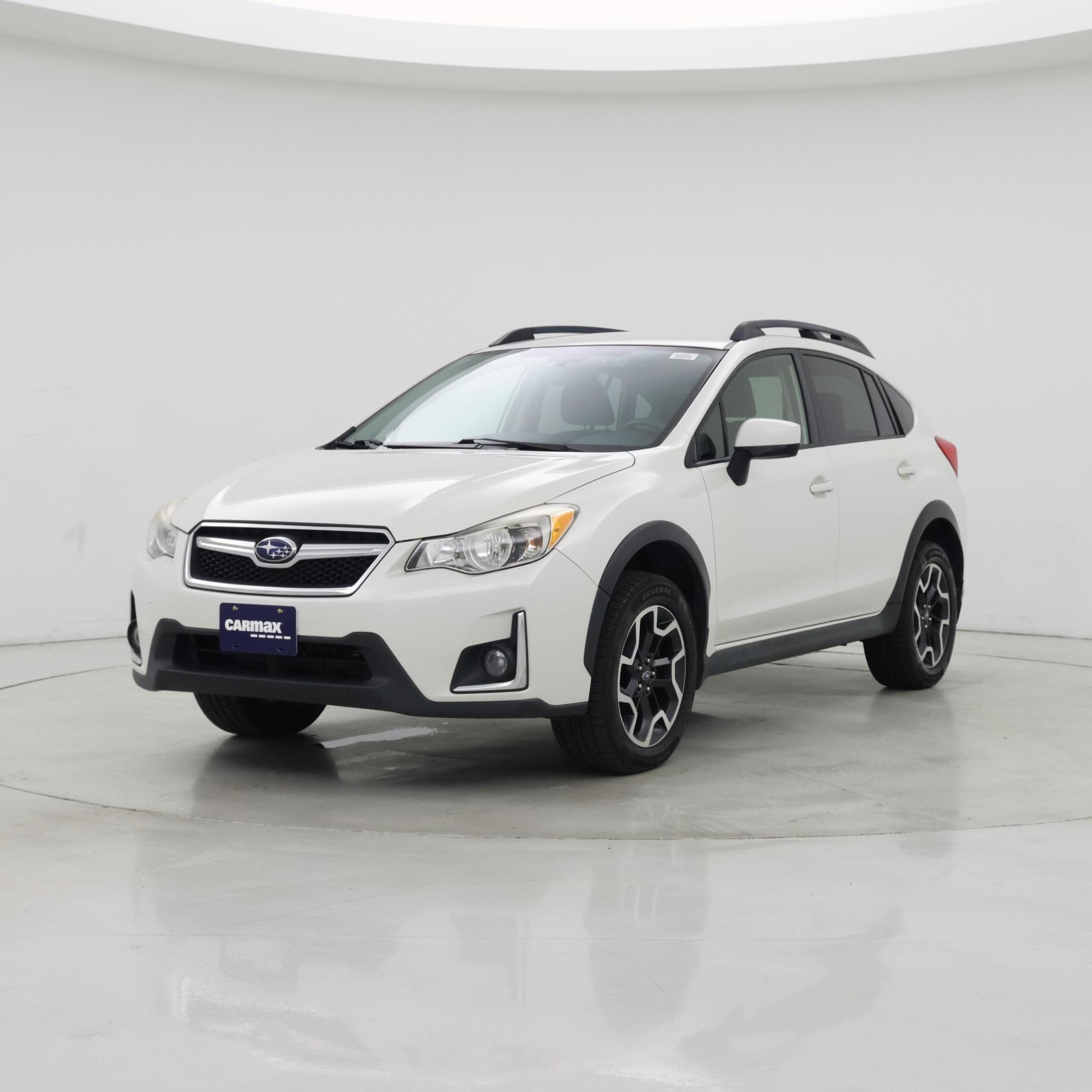 Thumbnail: 2017 Subaru Crosstrek - 4