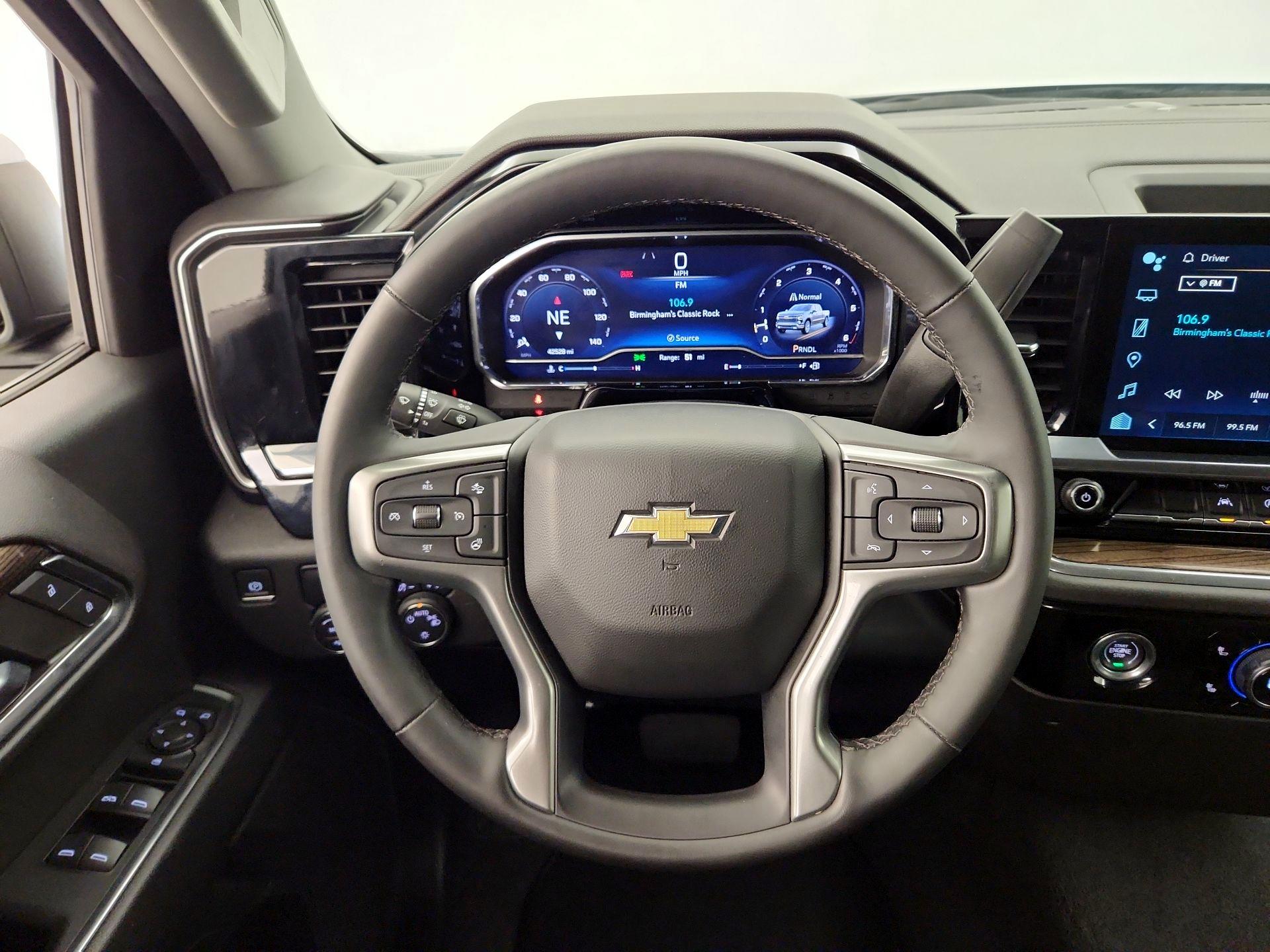 Thumbnail: 2024 Chevrolet Silverado 1500 - 10