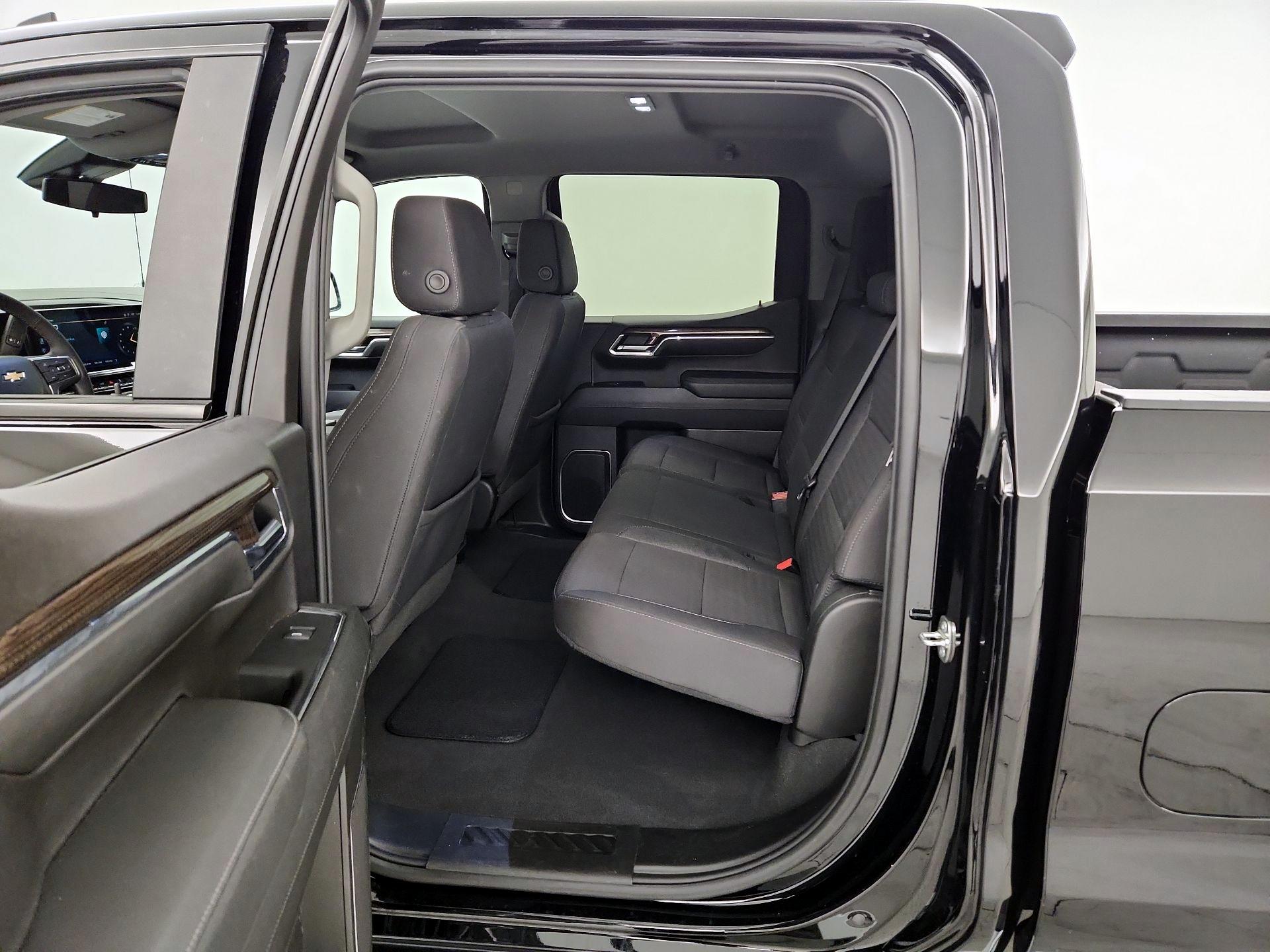 Thumbnail: 2024 Chevrolet Silverado 1500 - 19