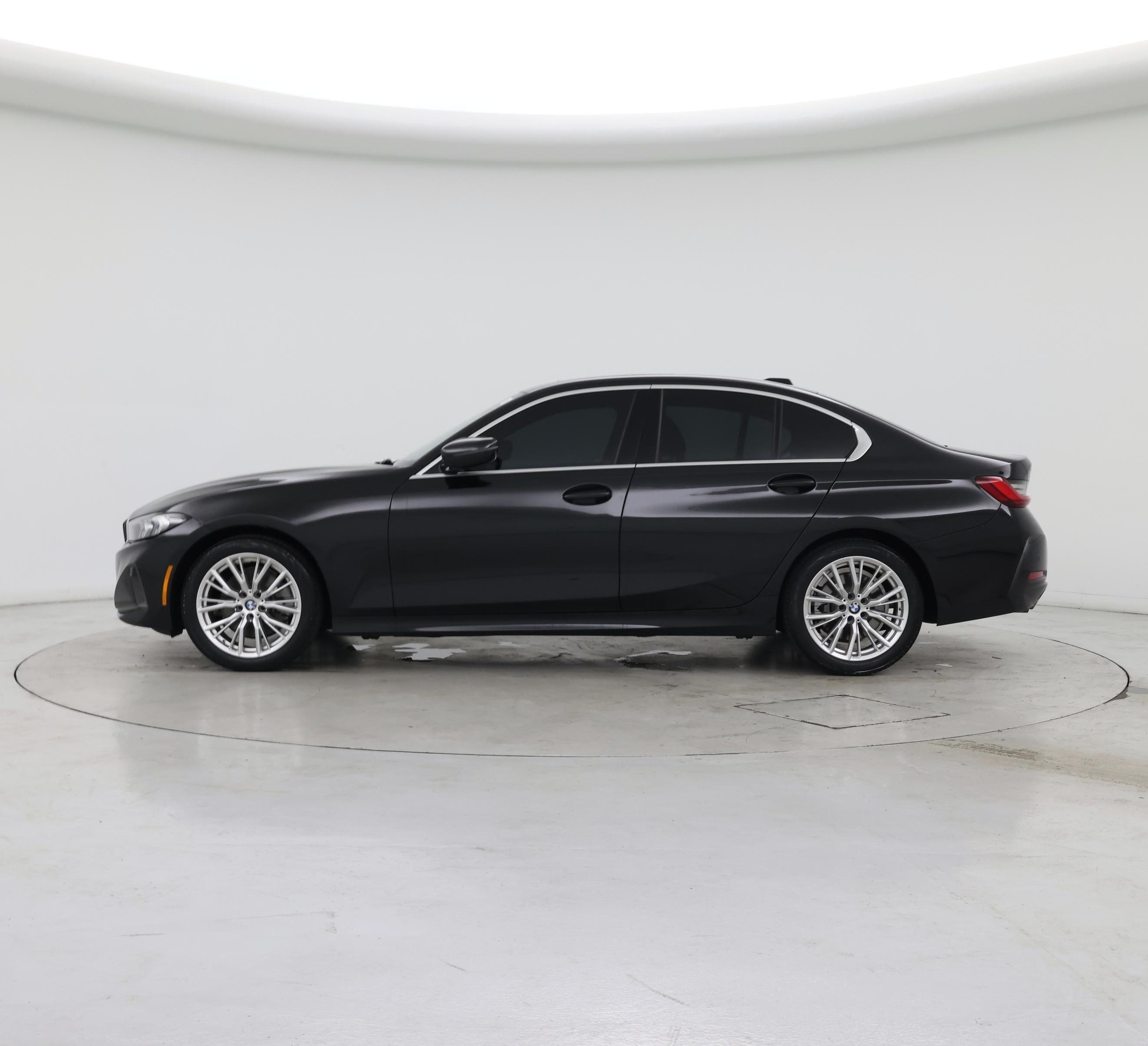 Thumbnail: 2020 BMW 3 Series - 3