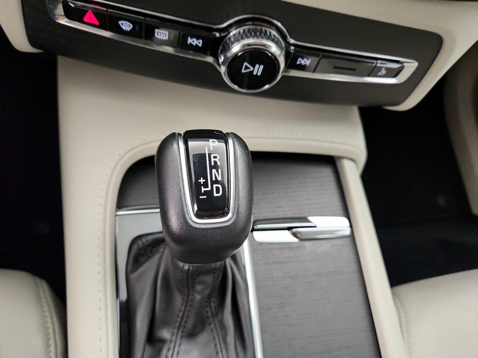 Thumbnail: 2020 Volvo XC90 - 18