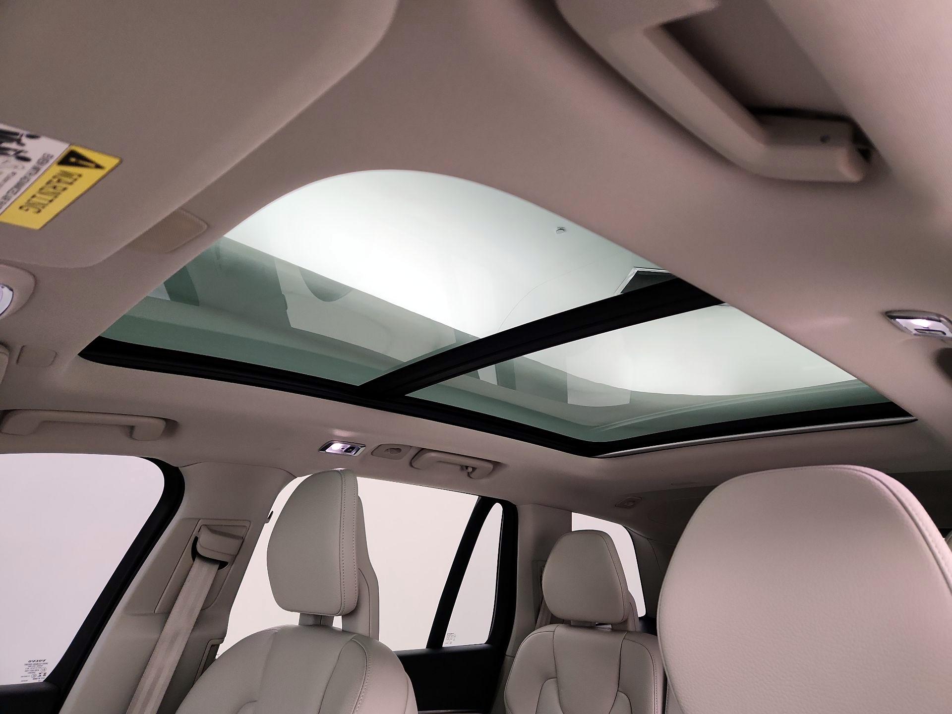 Thumbnail: 2020 Volvo XC90 - 20