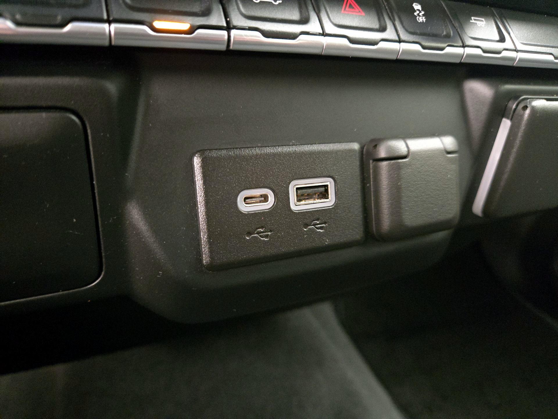 Thumbnail: 2022 Chevrolet Silverado 1500 - 18