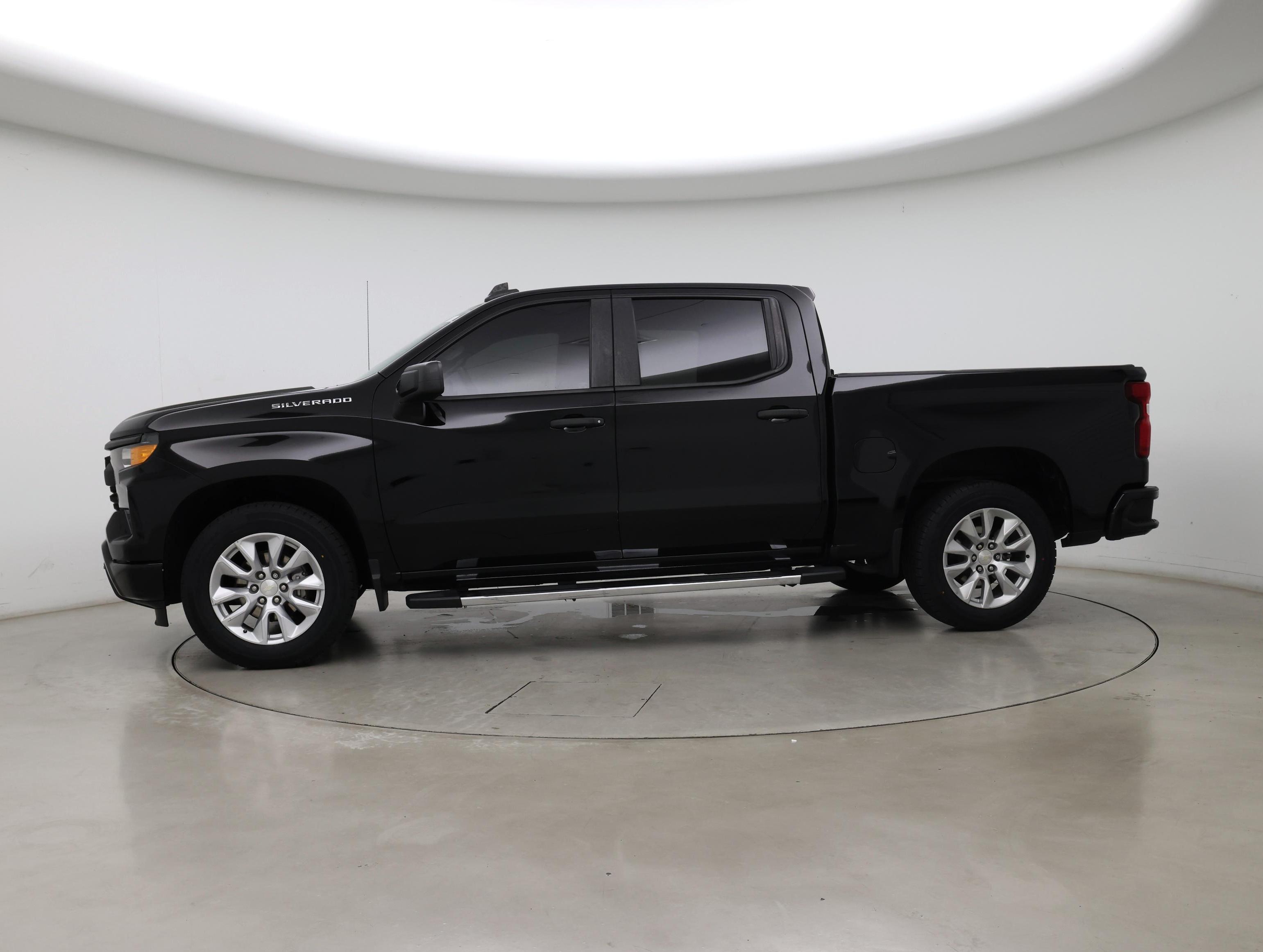 Thumbnail: 2022 Chevrolet Silverado 1500 - 3