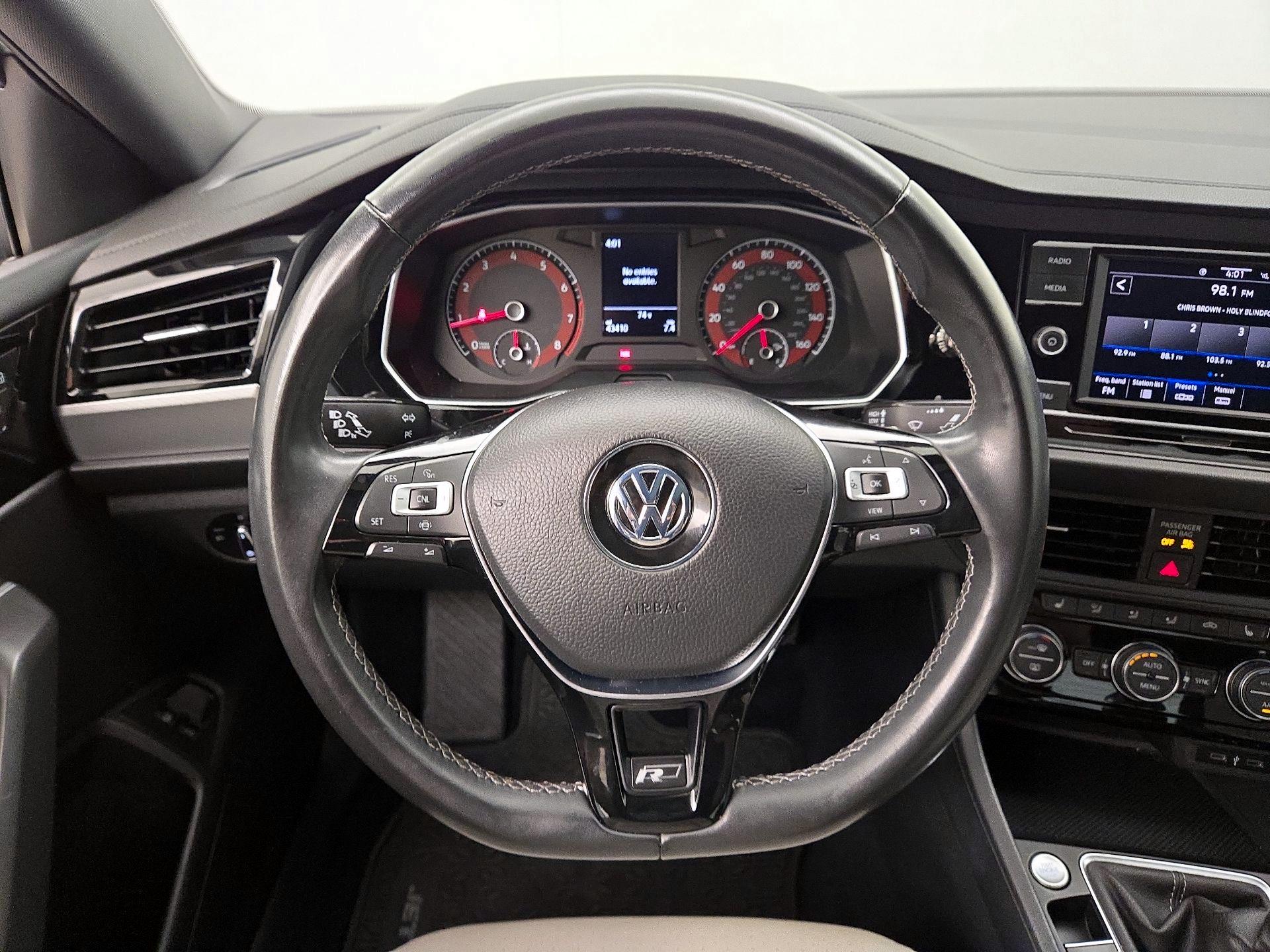 Thumbnail: 2021 Volkswagen Jetta - 10