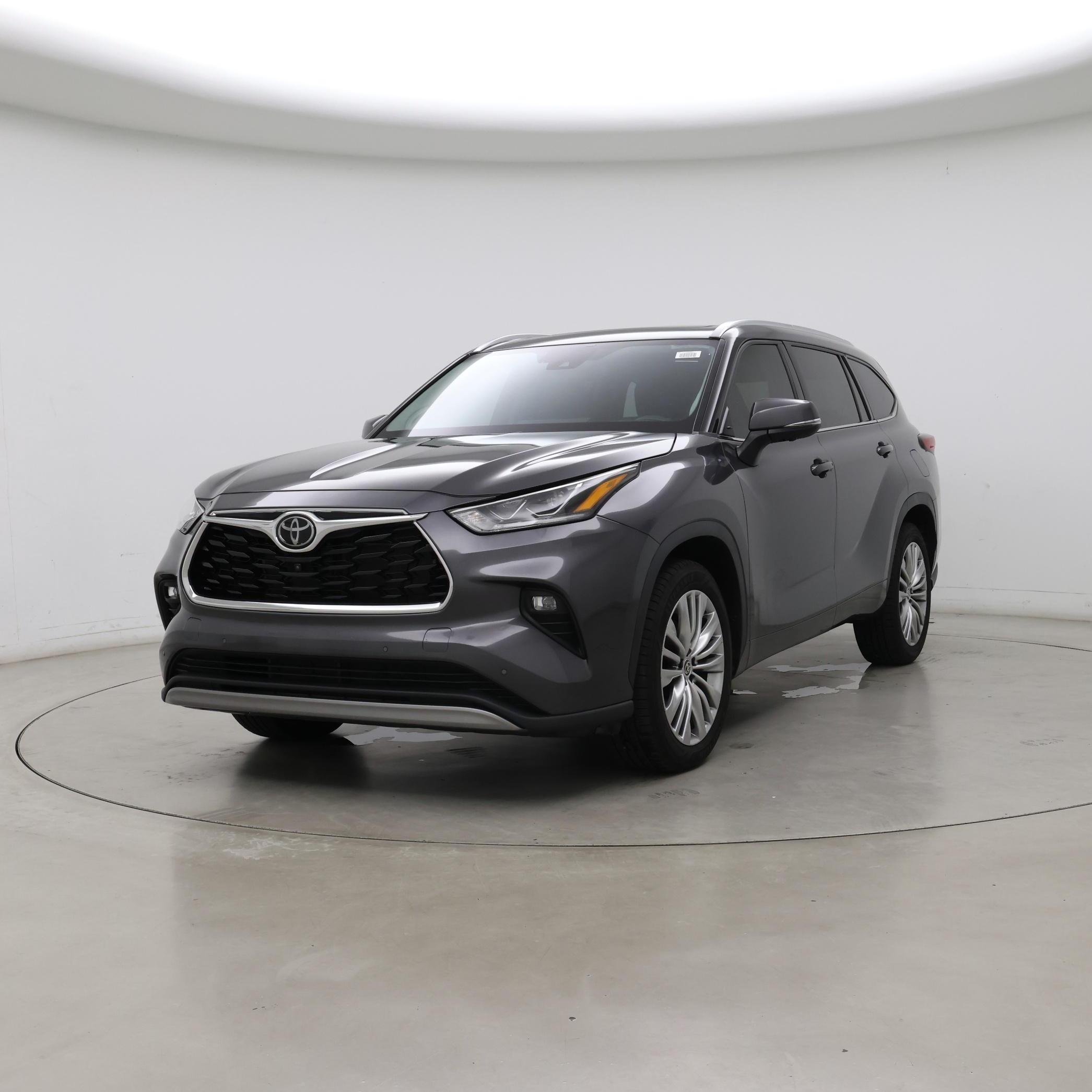 Thumbnail: 2023 Toyota Highlander - 4