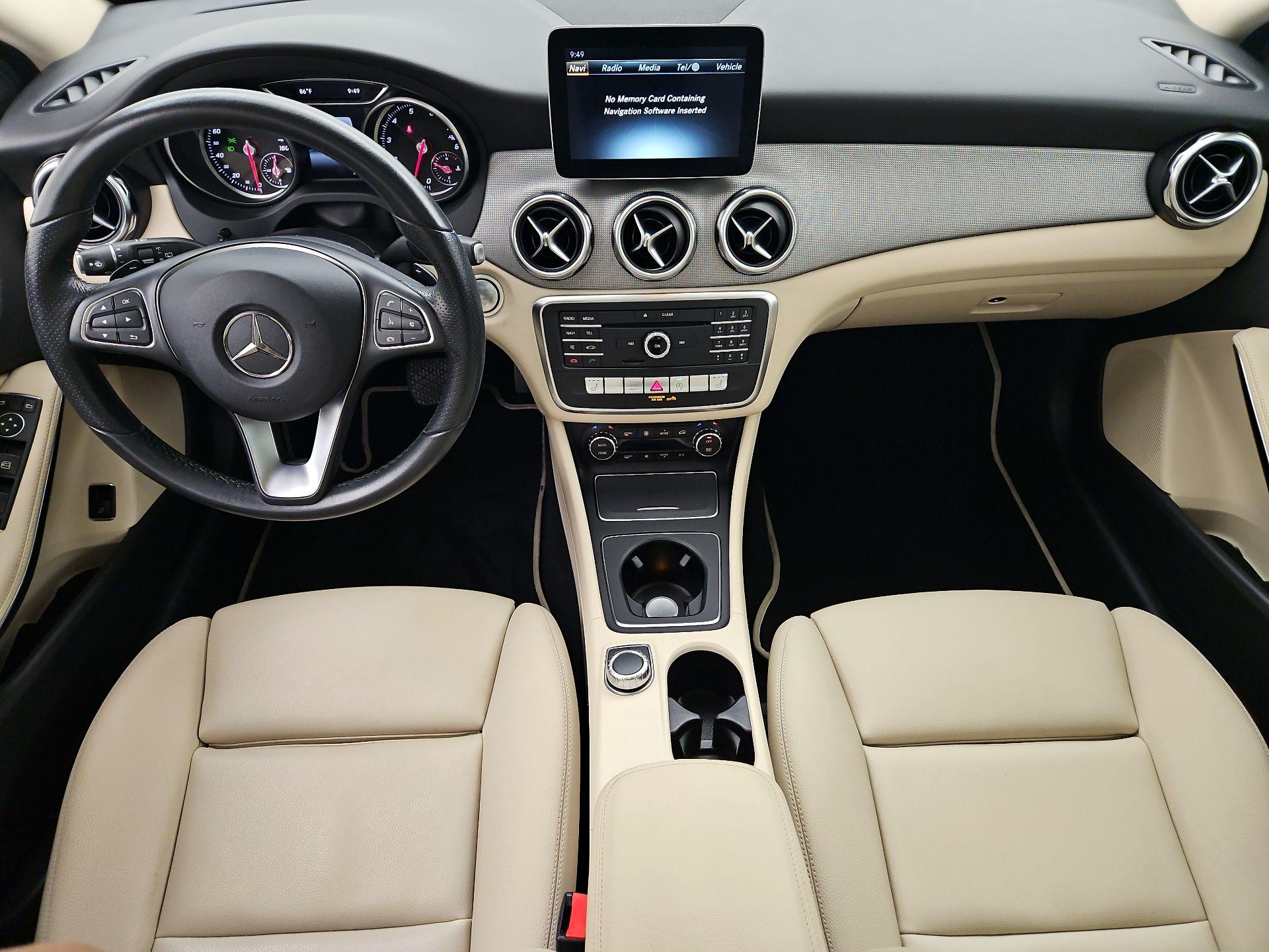 Thumbnail: 2018 Mercedes-Benz GLA - 9