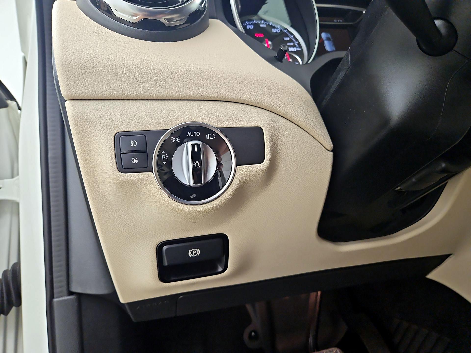 Thumbnail: 2018 Mercedes-Benz GLA - 13
