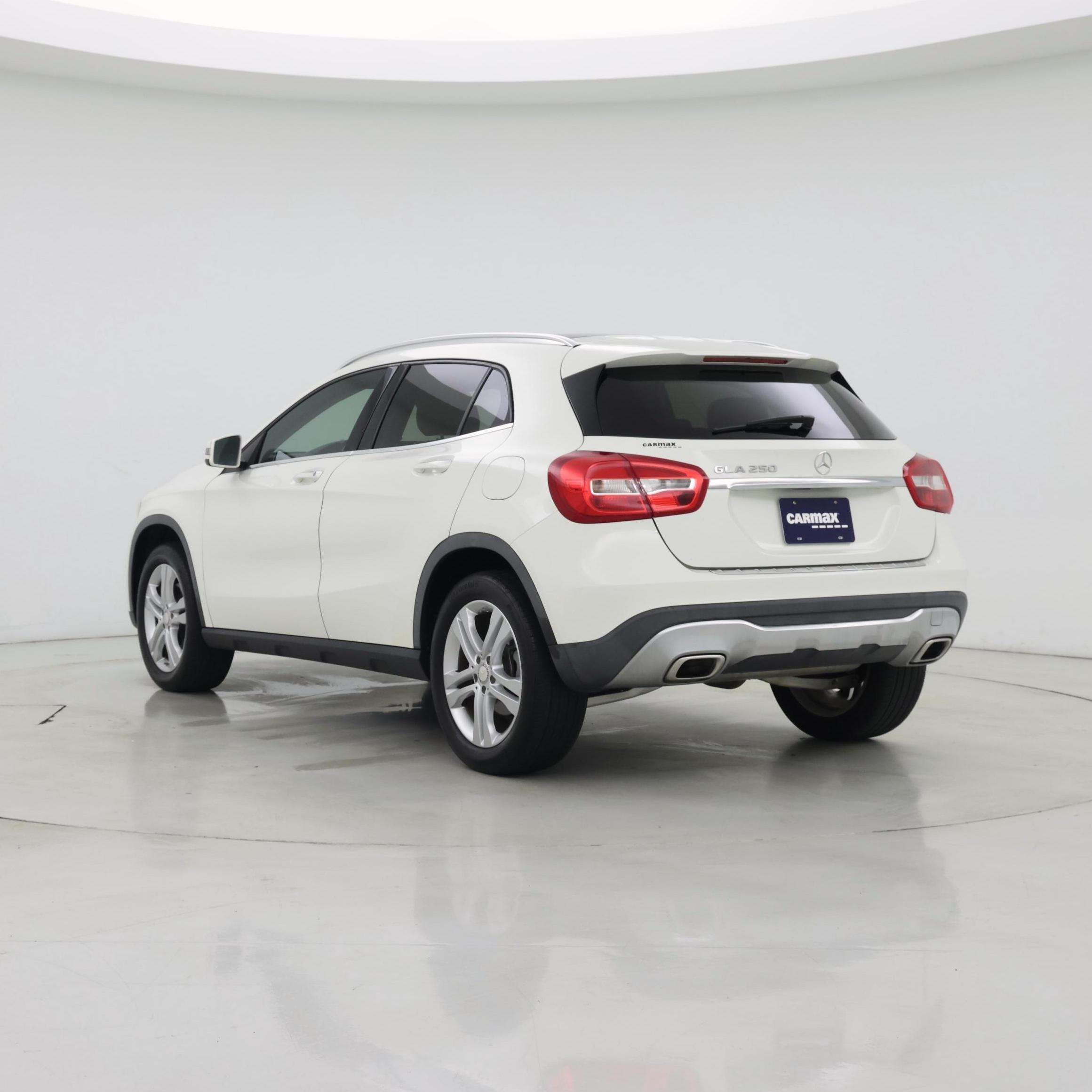Thumbnail: 2018 Mercedes-Benz GLA - 2
