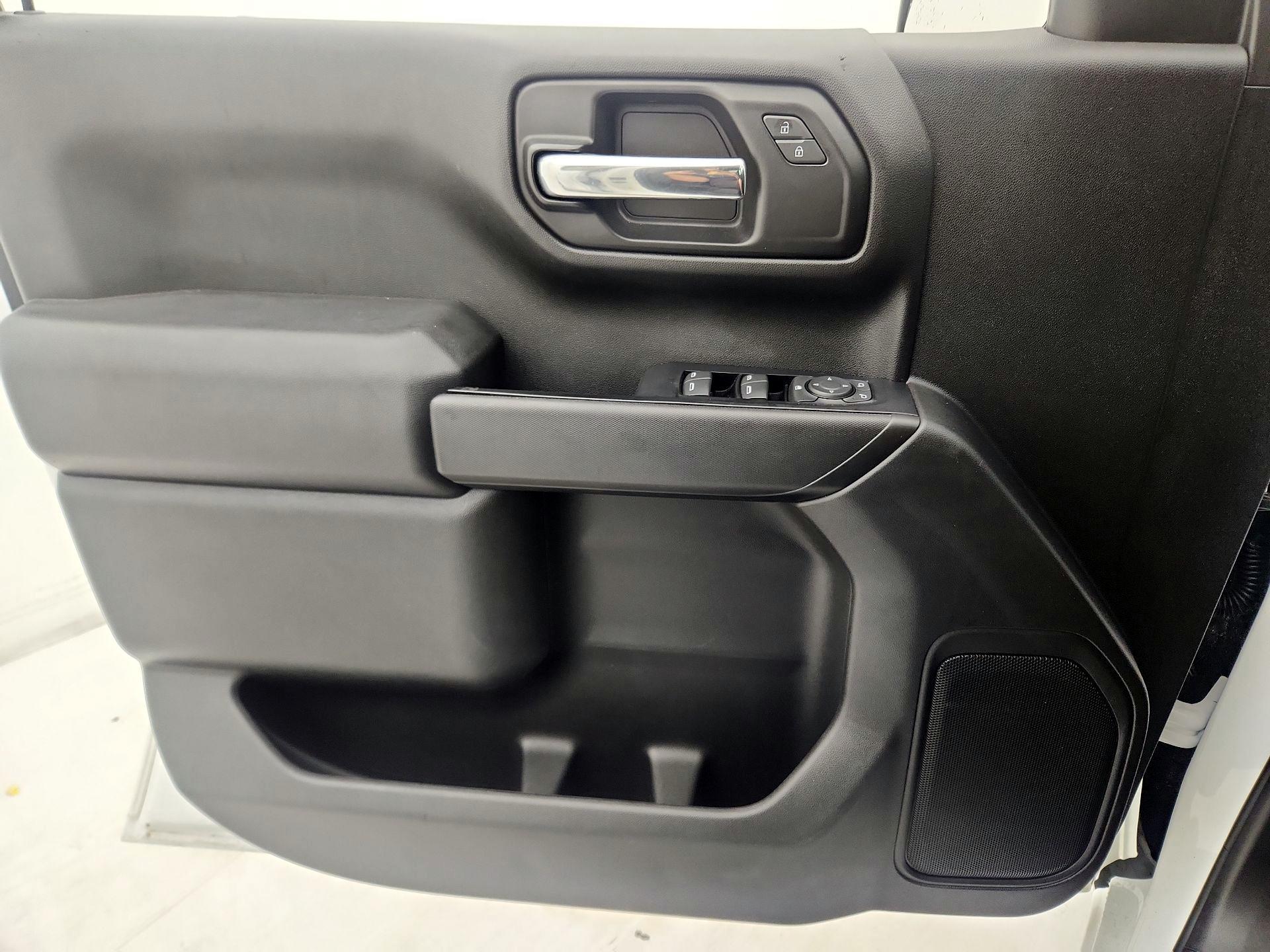 Thumbnail: 2019 Chevrolet Silverado 1500 - 12